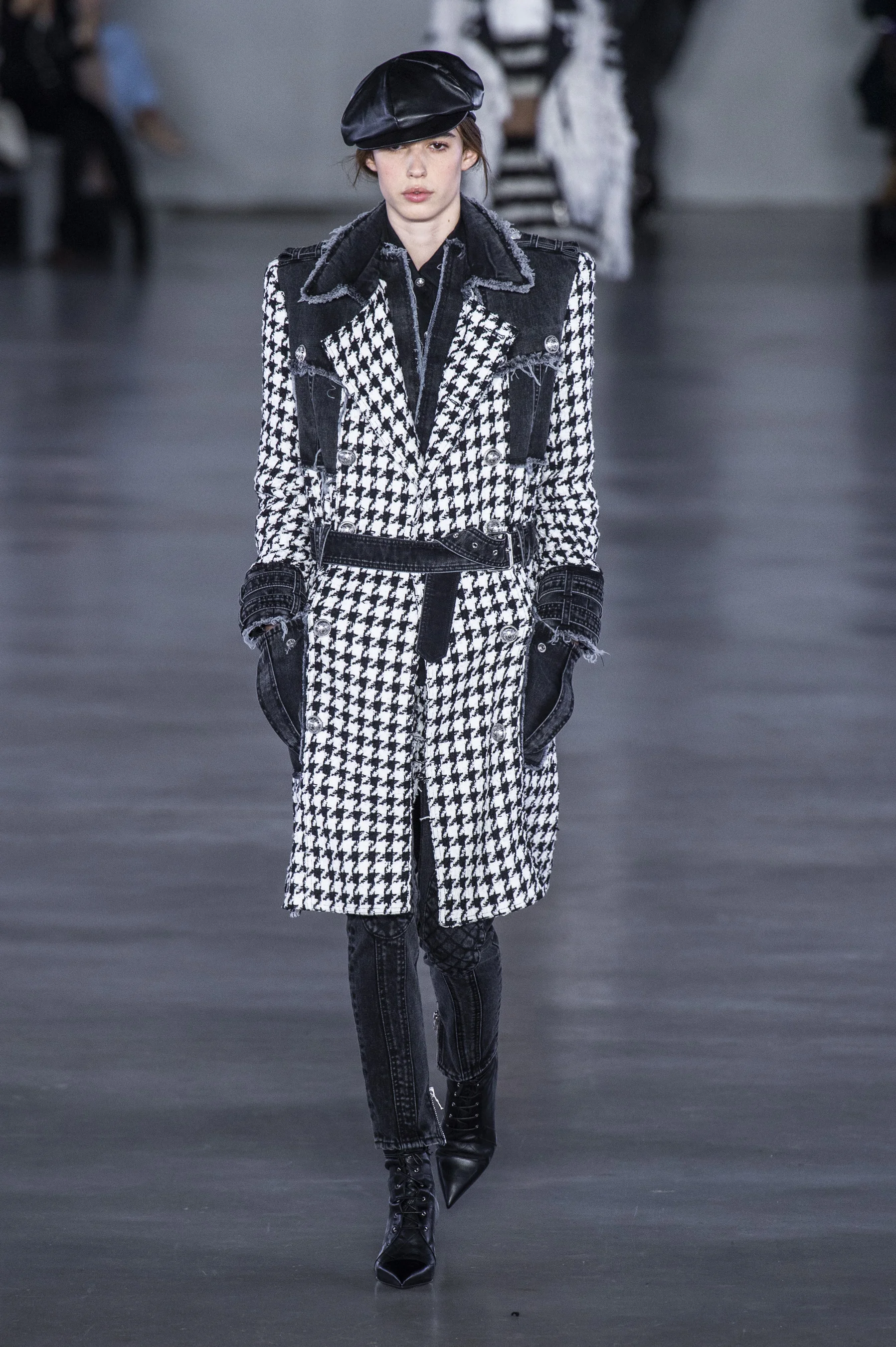 Balmain RF19 0098.jpg