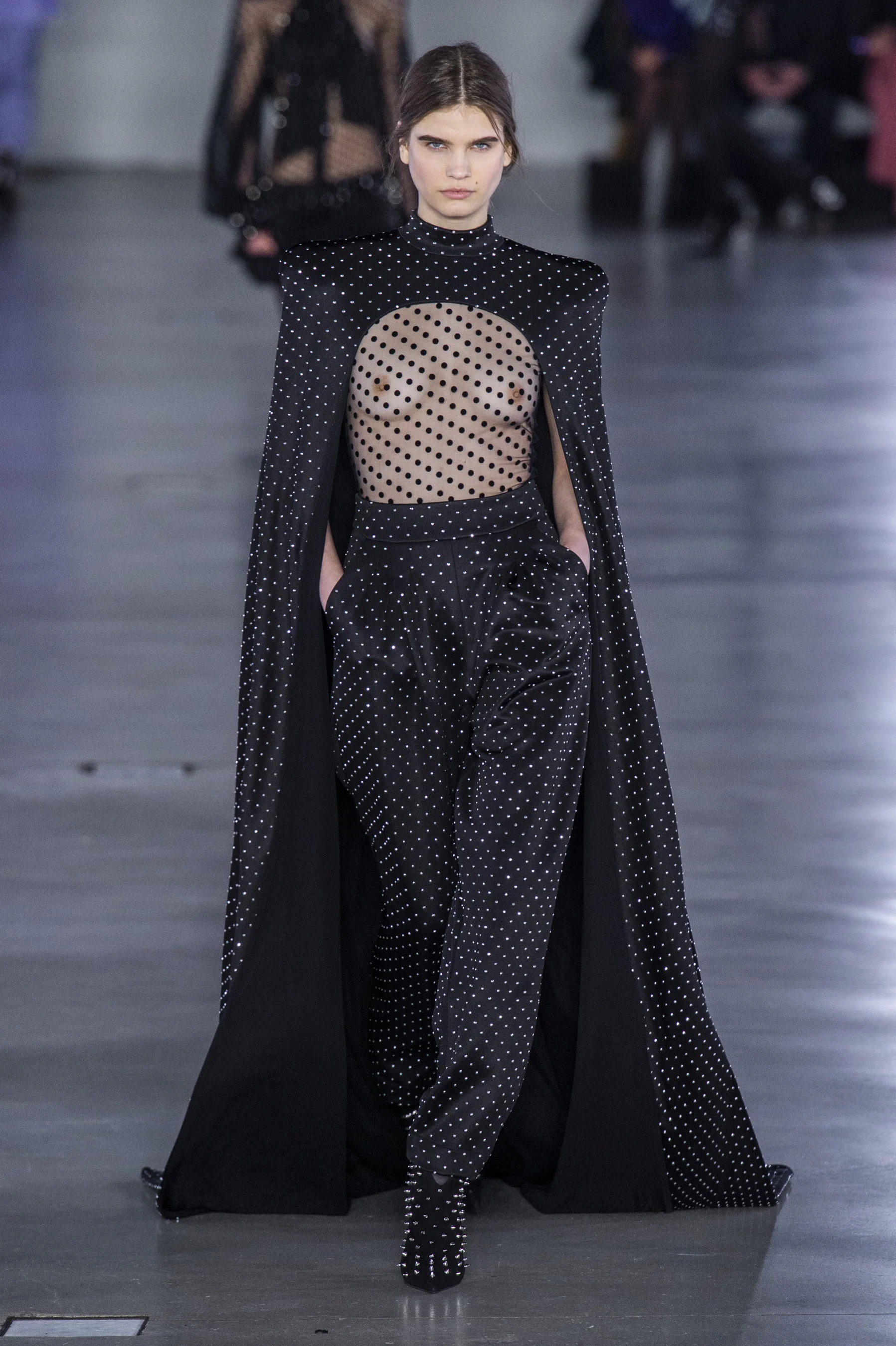 Balmain RF19 0573.jpg