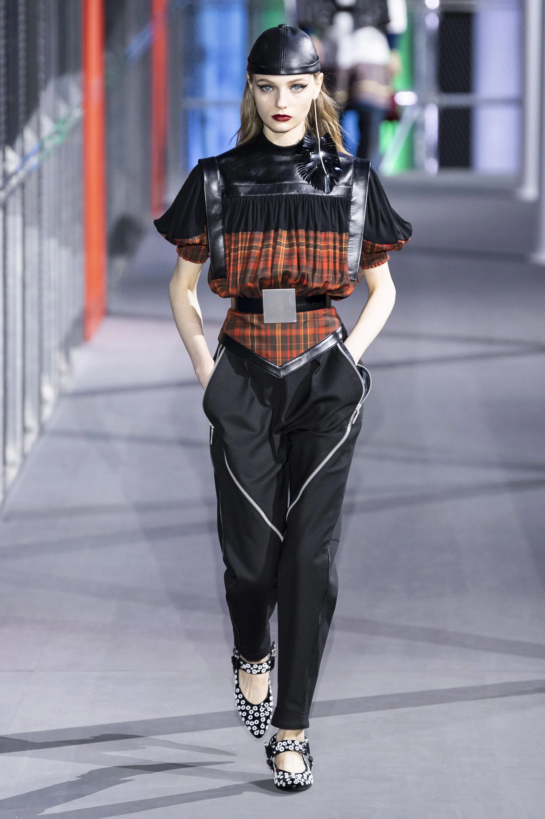Vuitton RF19 0272.jpg