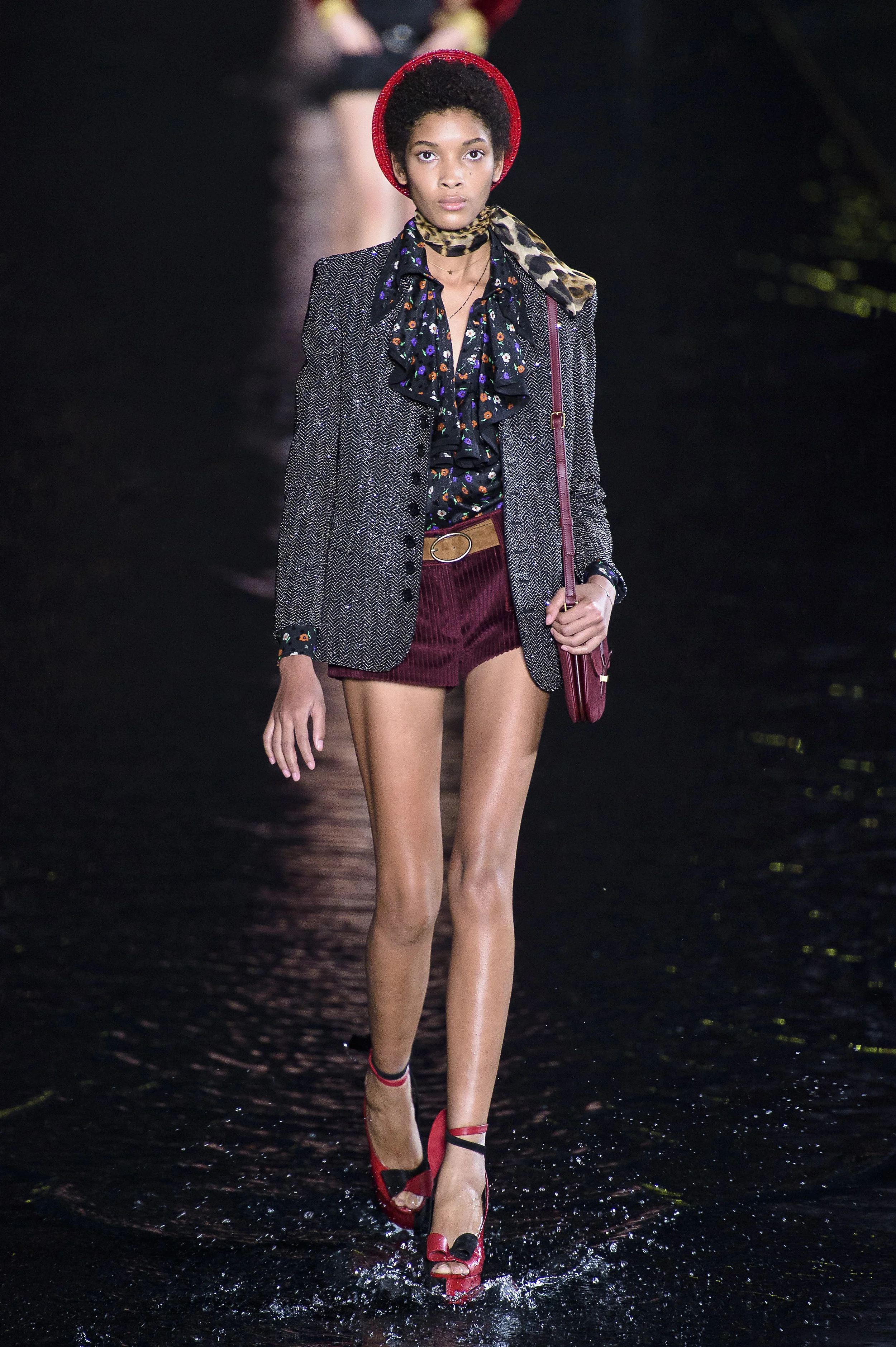 Saint Laurent S19 079.jpg