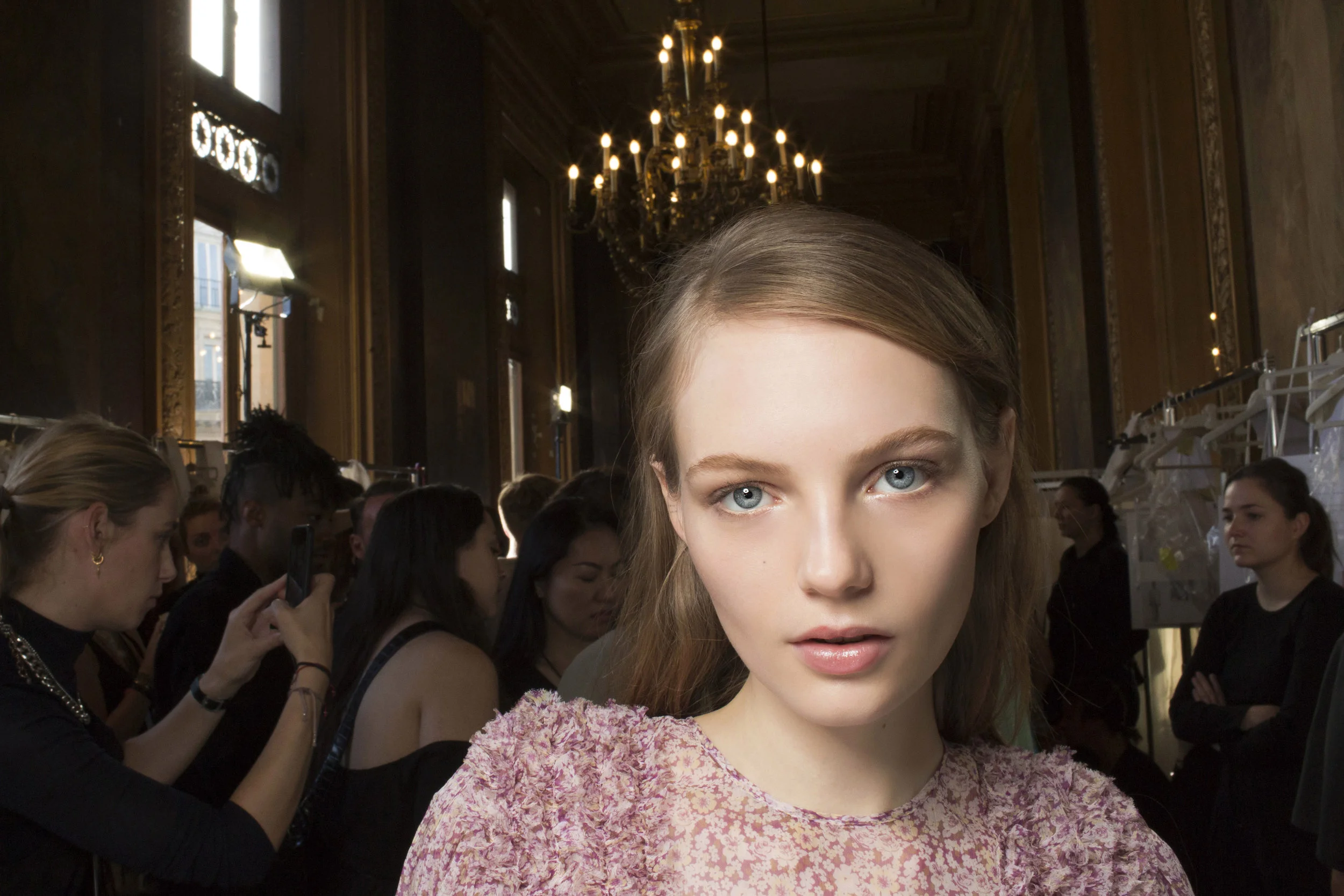 STELLA MCCARTNEY Neutral tones and glowing skin. Look created by Pat McGrath.