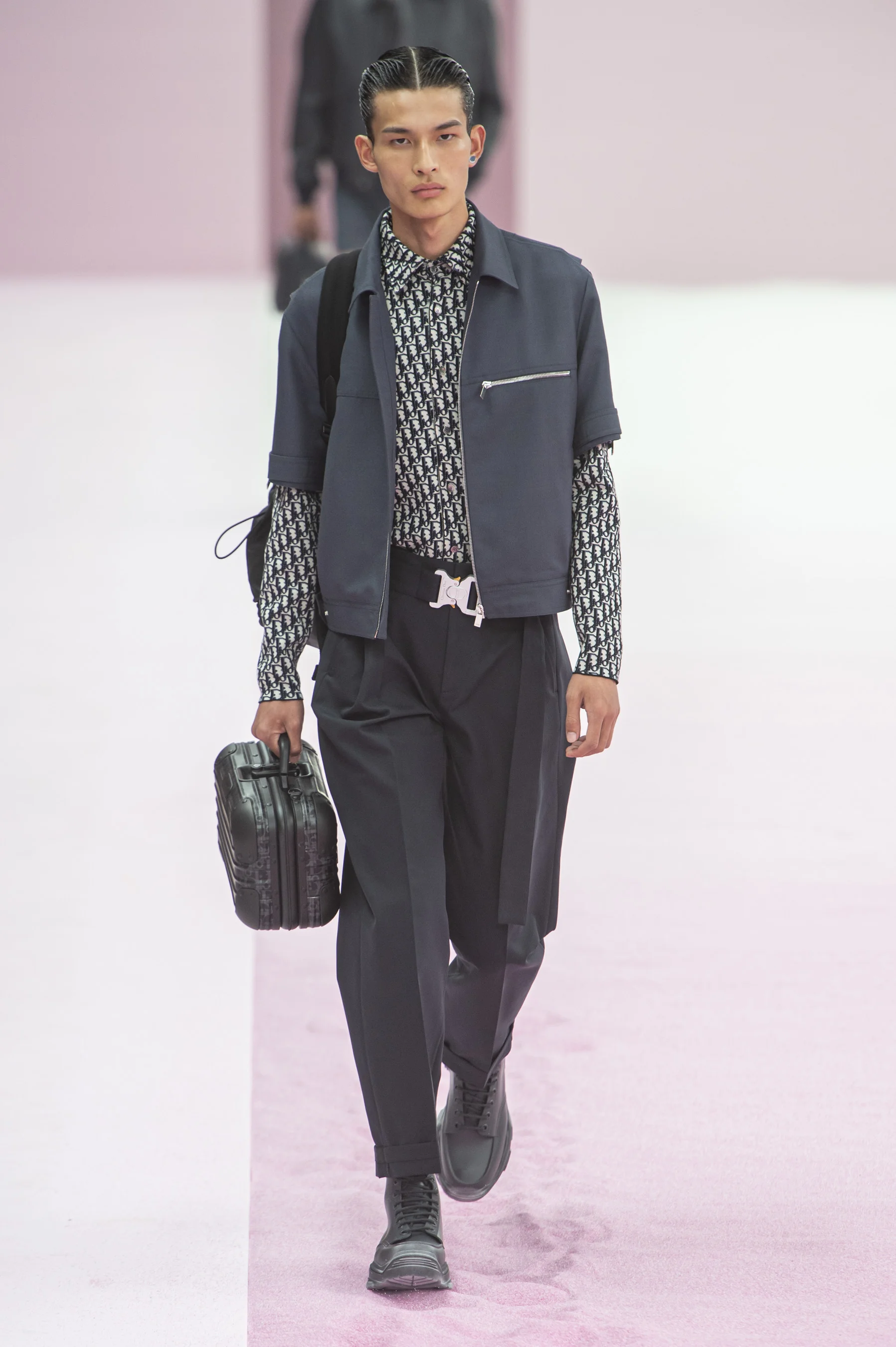 Dior m RS20 2301.jpg