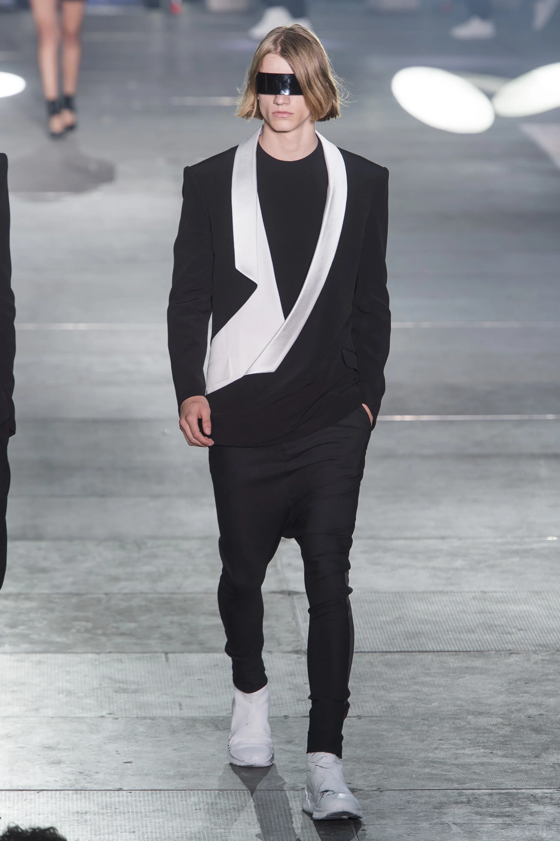 Balmain m RS20 3408.jpg
