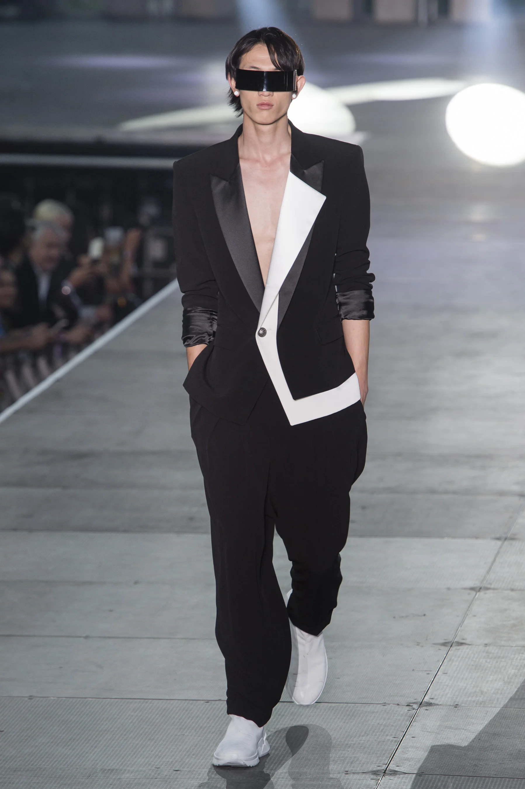 Balmain m RS20 3458.jpg
