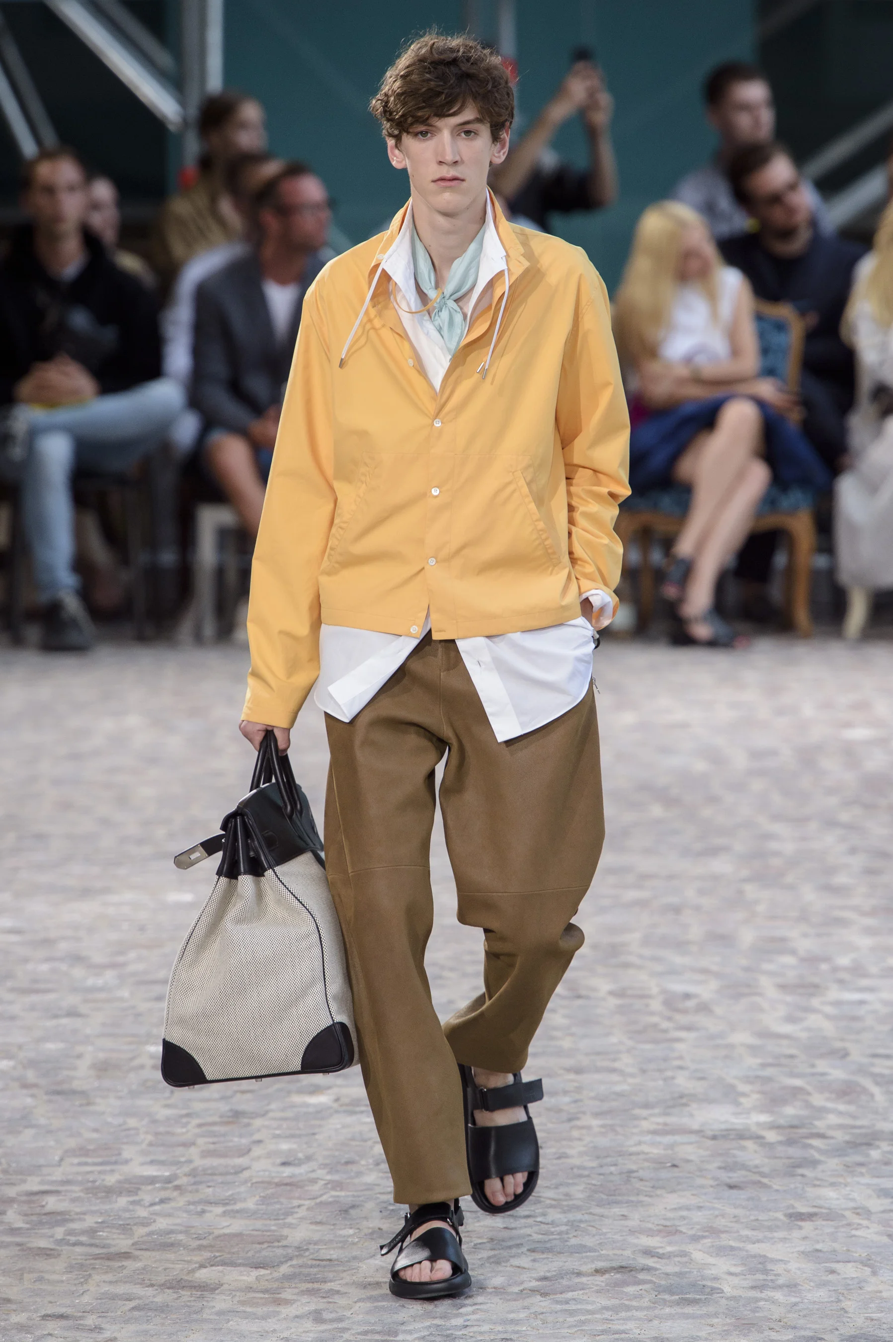 Hermes m RS20 1985.jpg