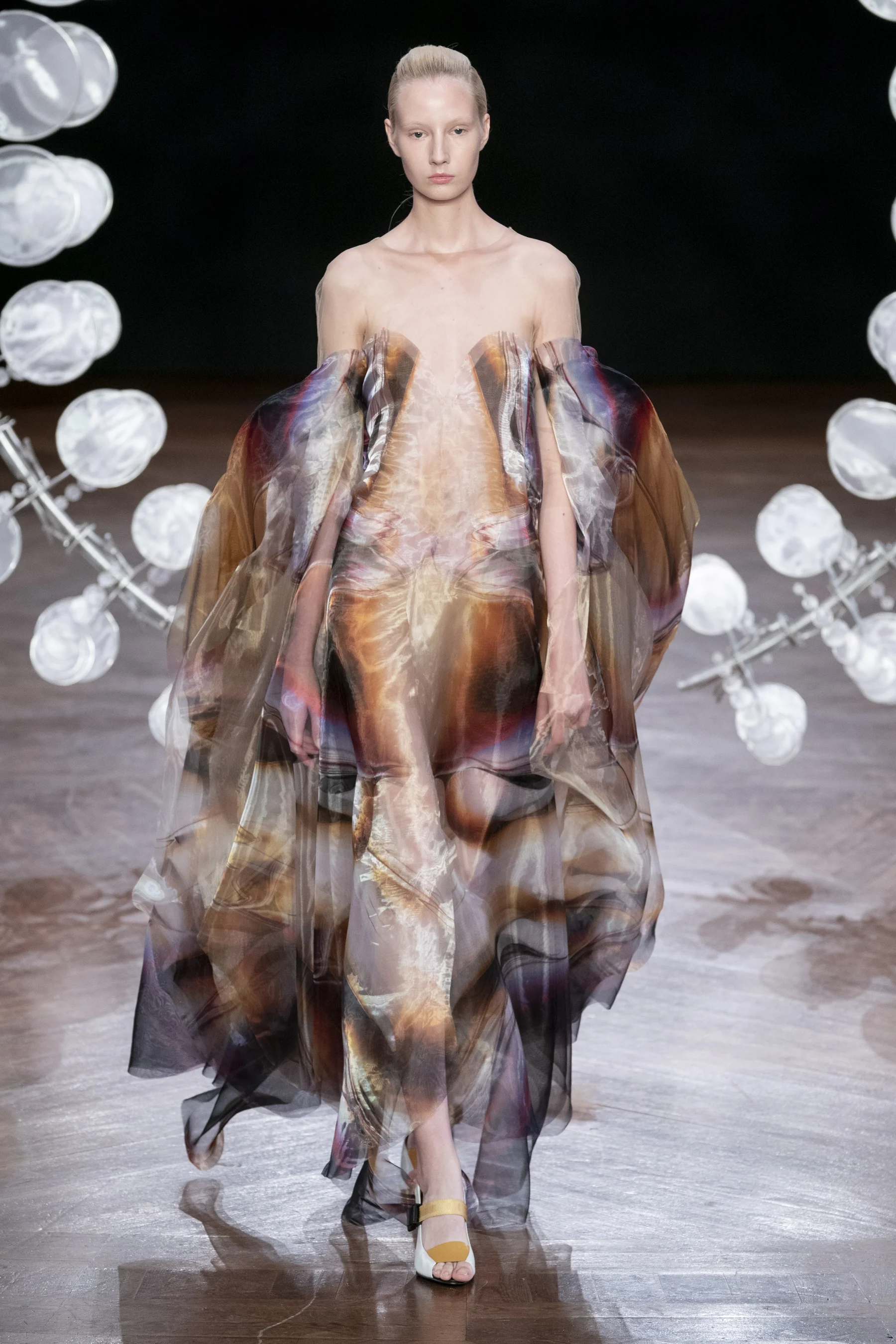 Van Herpen HC RF19 1319.jpg
