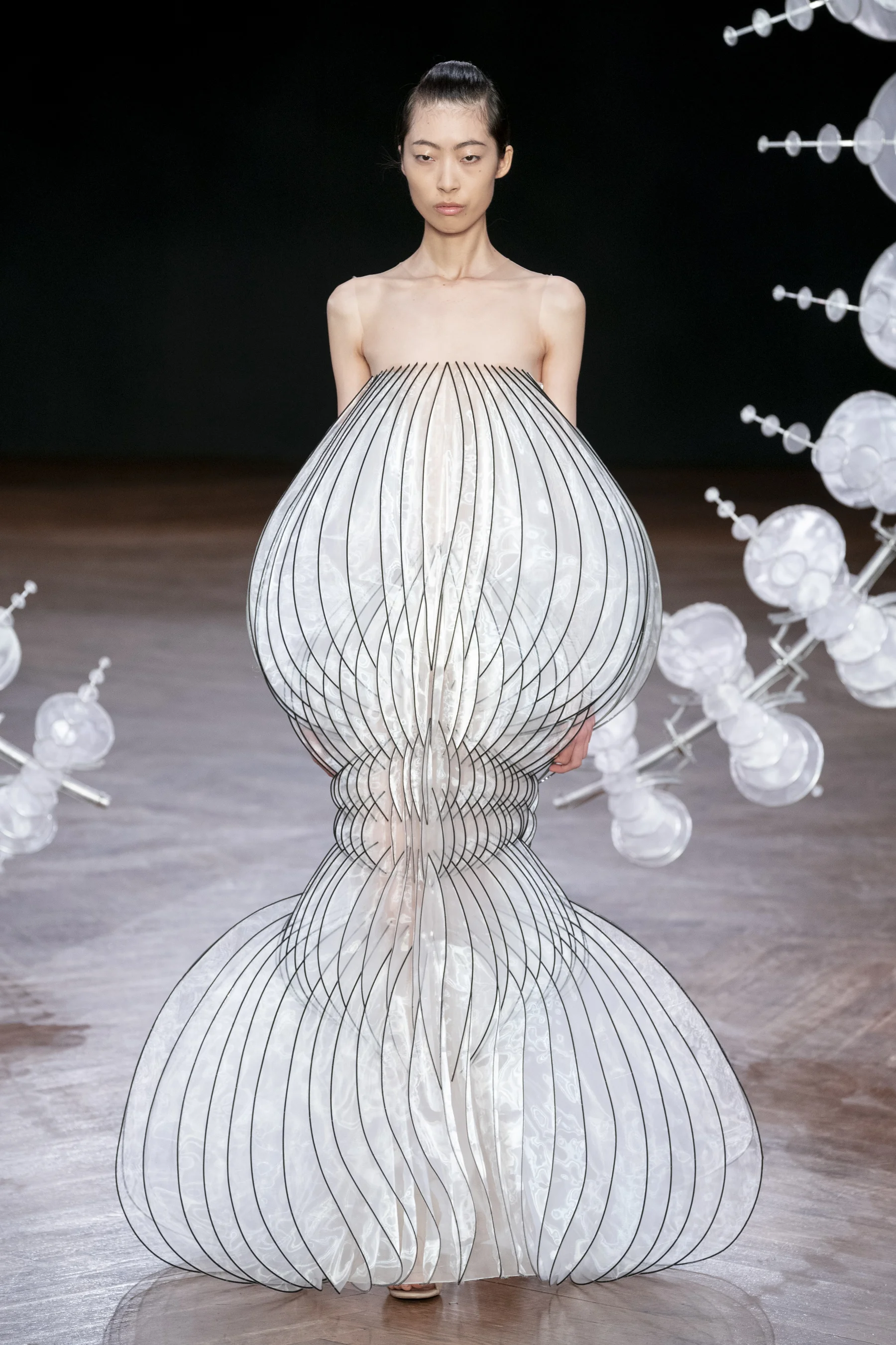 Van Herpen HC RF19 1405.jpg