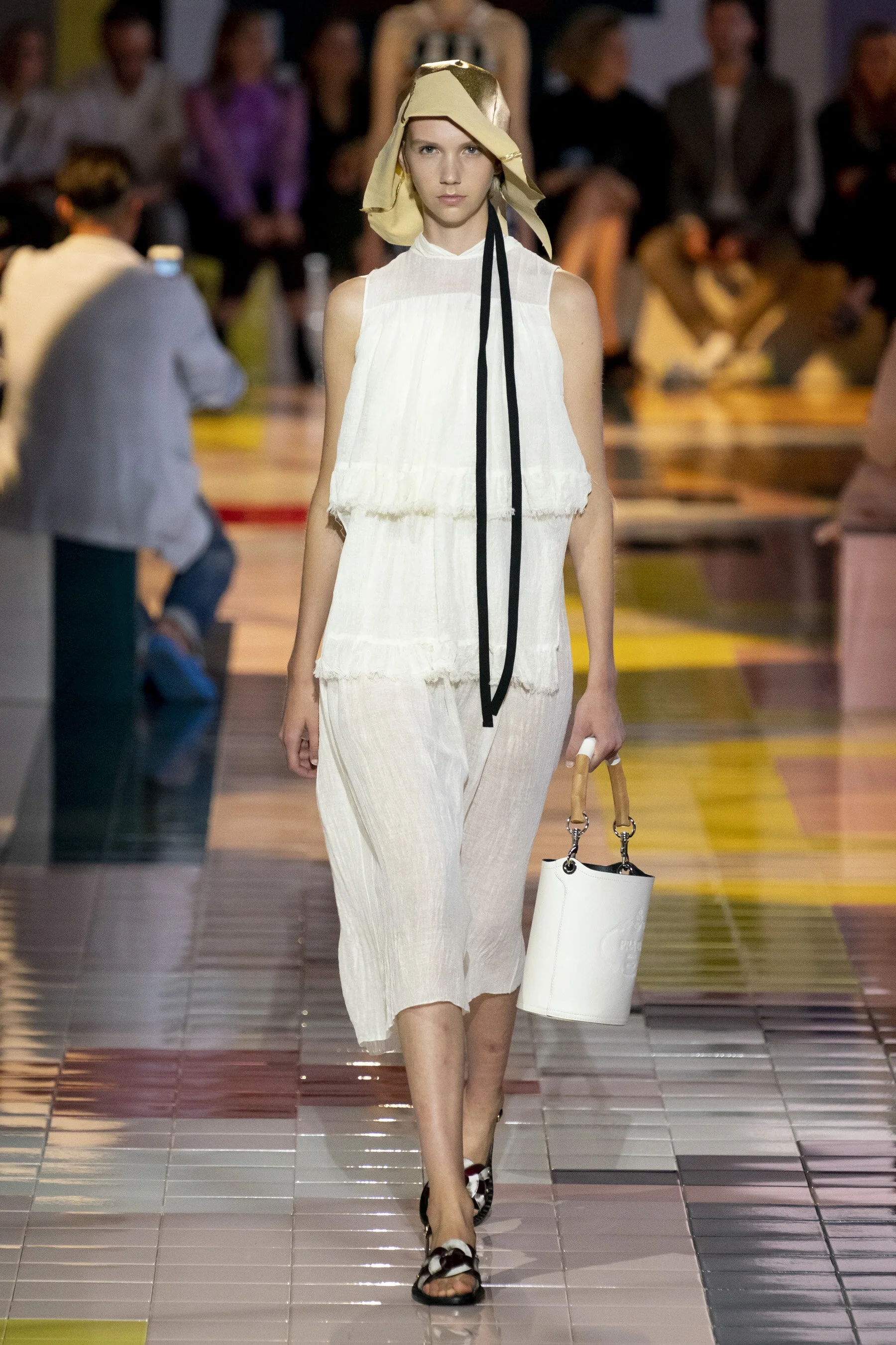 Prada RS20 0075.jpg