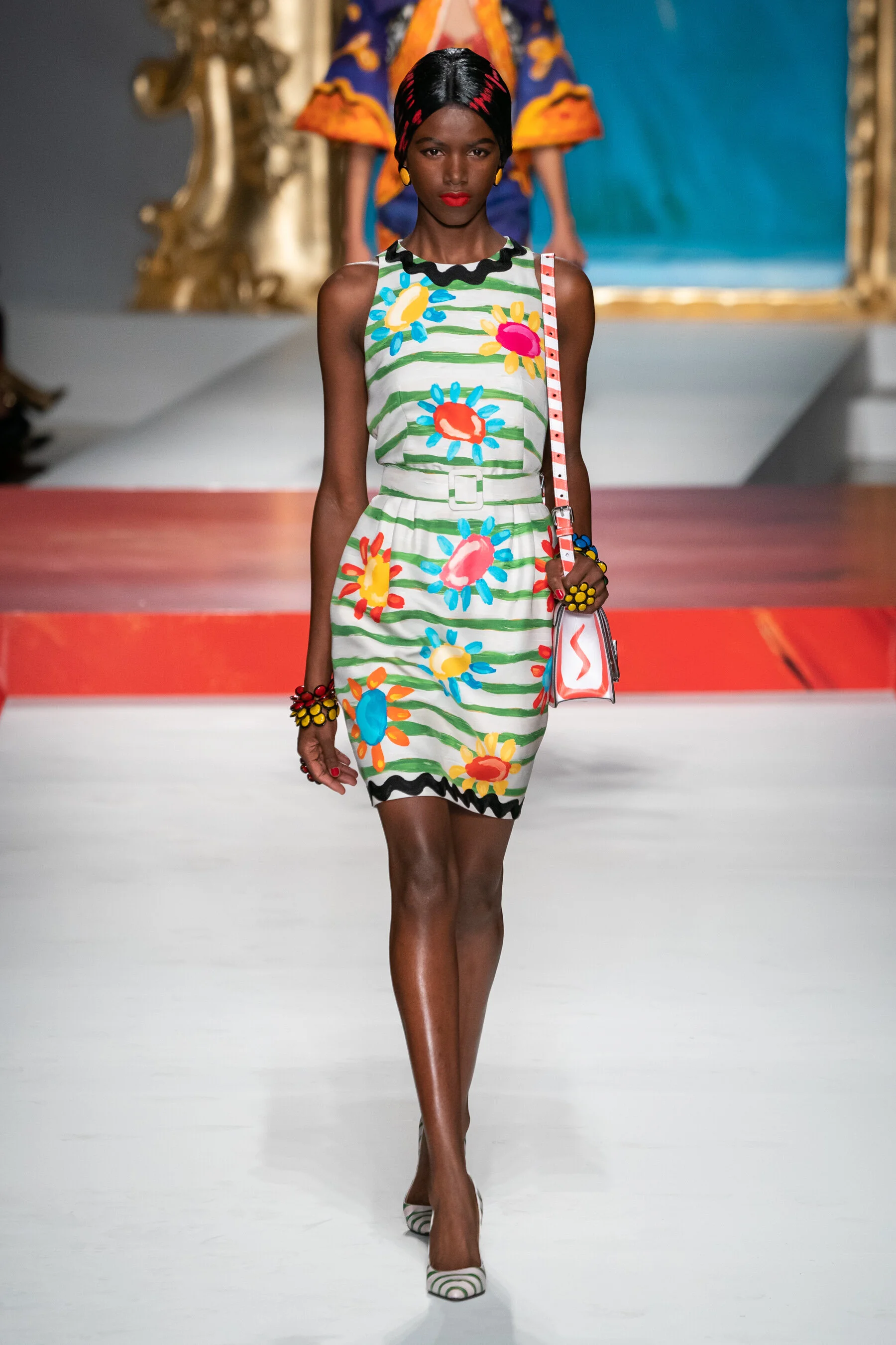 Moschino RS20 0214.jpg