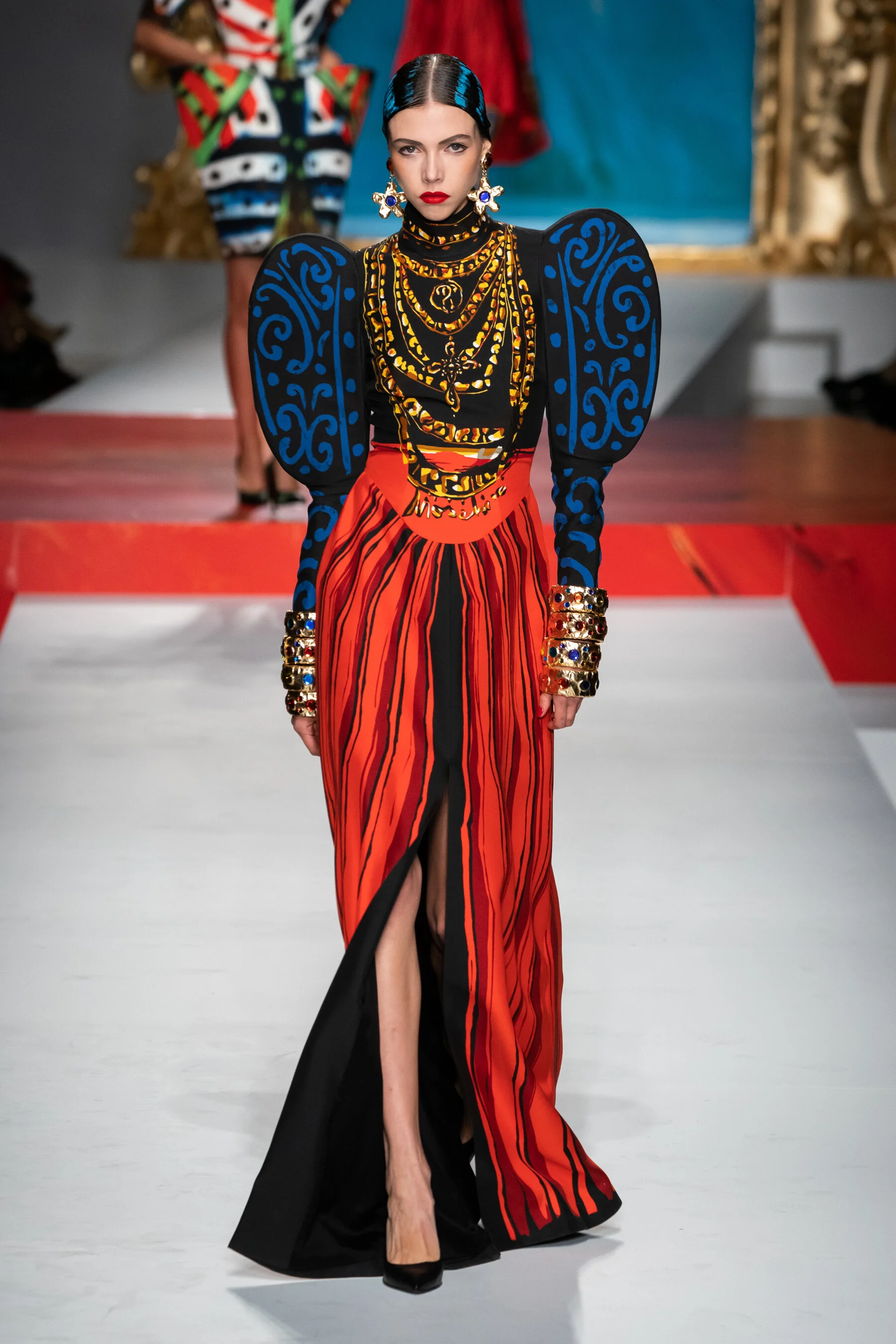 Moschino RS20 0357.jpg