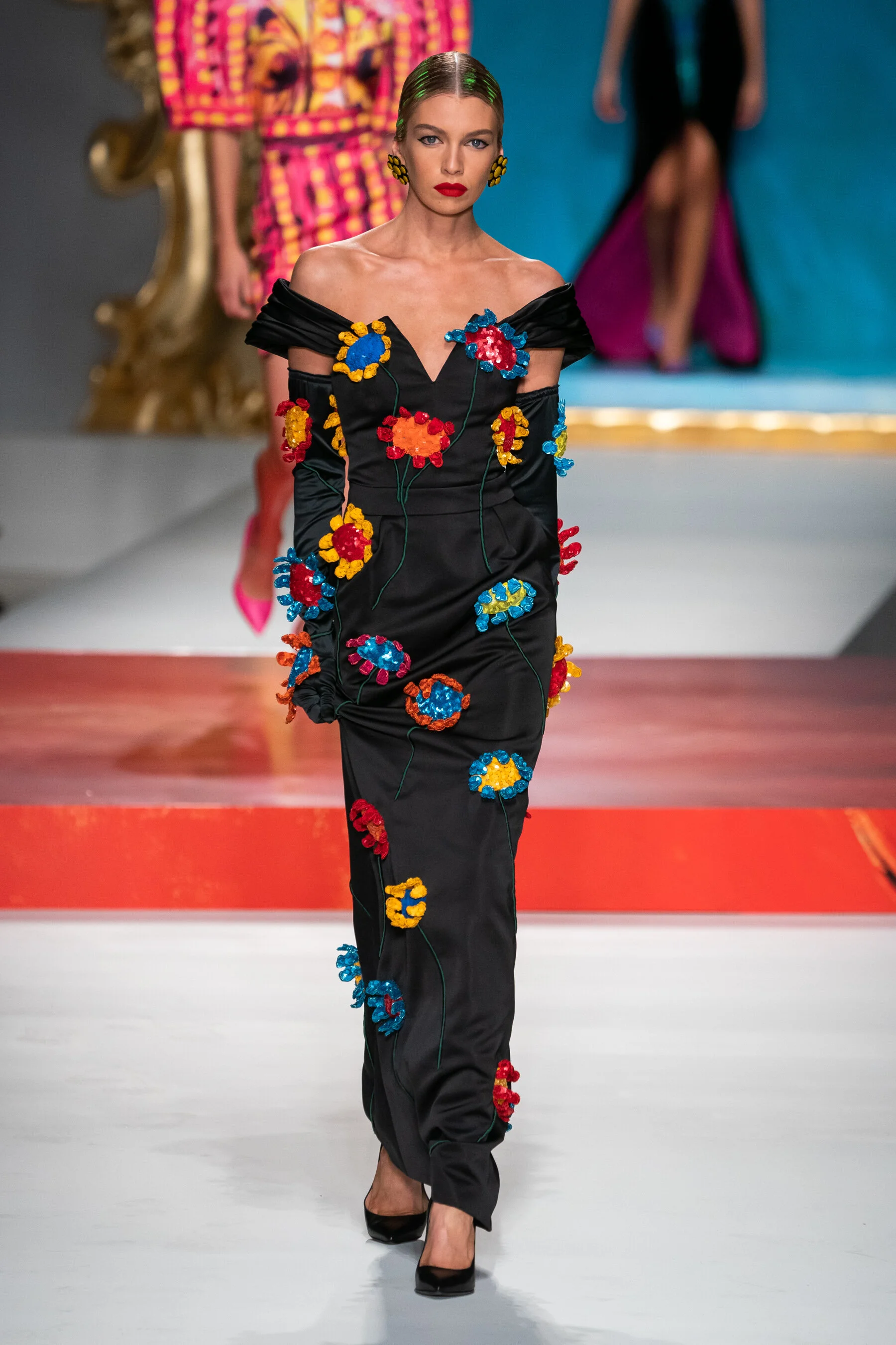 Moschino RS20 0526.jpg