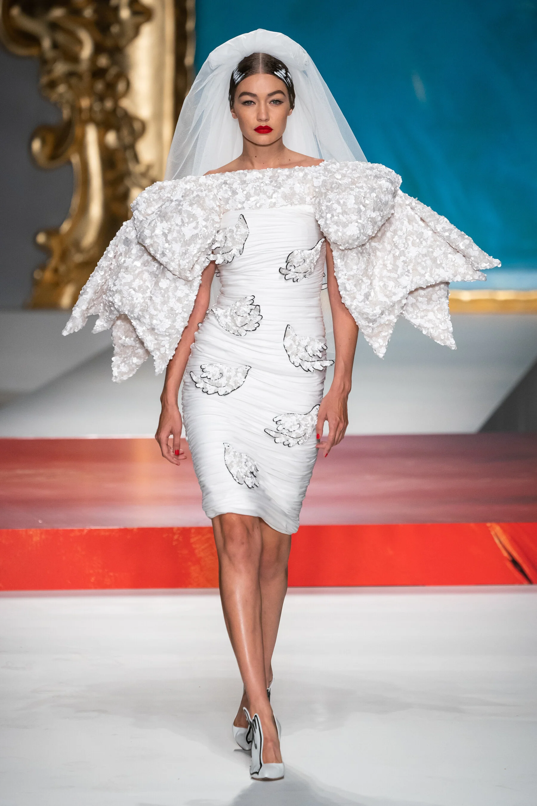 Moschino RS20 0688.jpg
