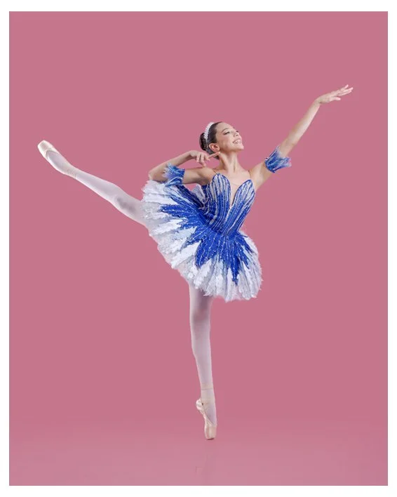 larissa.jpg