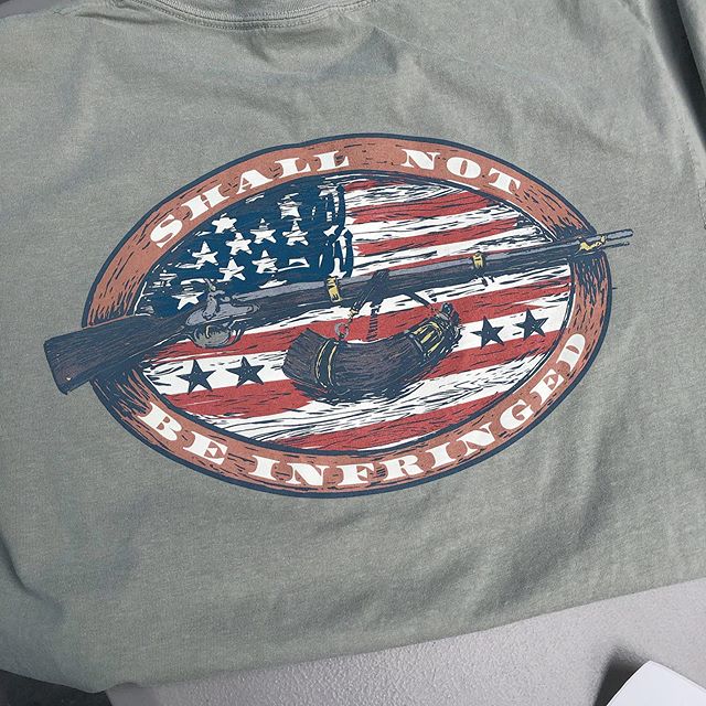 2A Tuesday. .
.
.
.
.
#roq #oldsouthprintco #oldsouth #2A #secondamendment #oldrow #oldrowofficial #donttreadonme #poweringtheprint #guns #musket #georgia #1776 #july4th #2019 #KAG #comeandtakeit