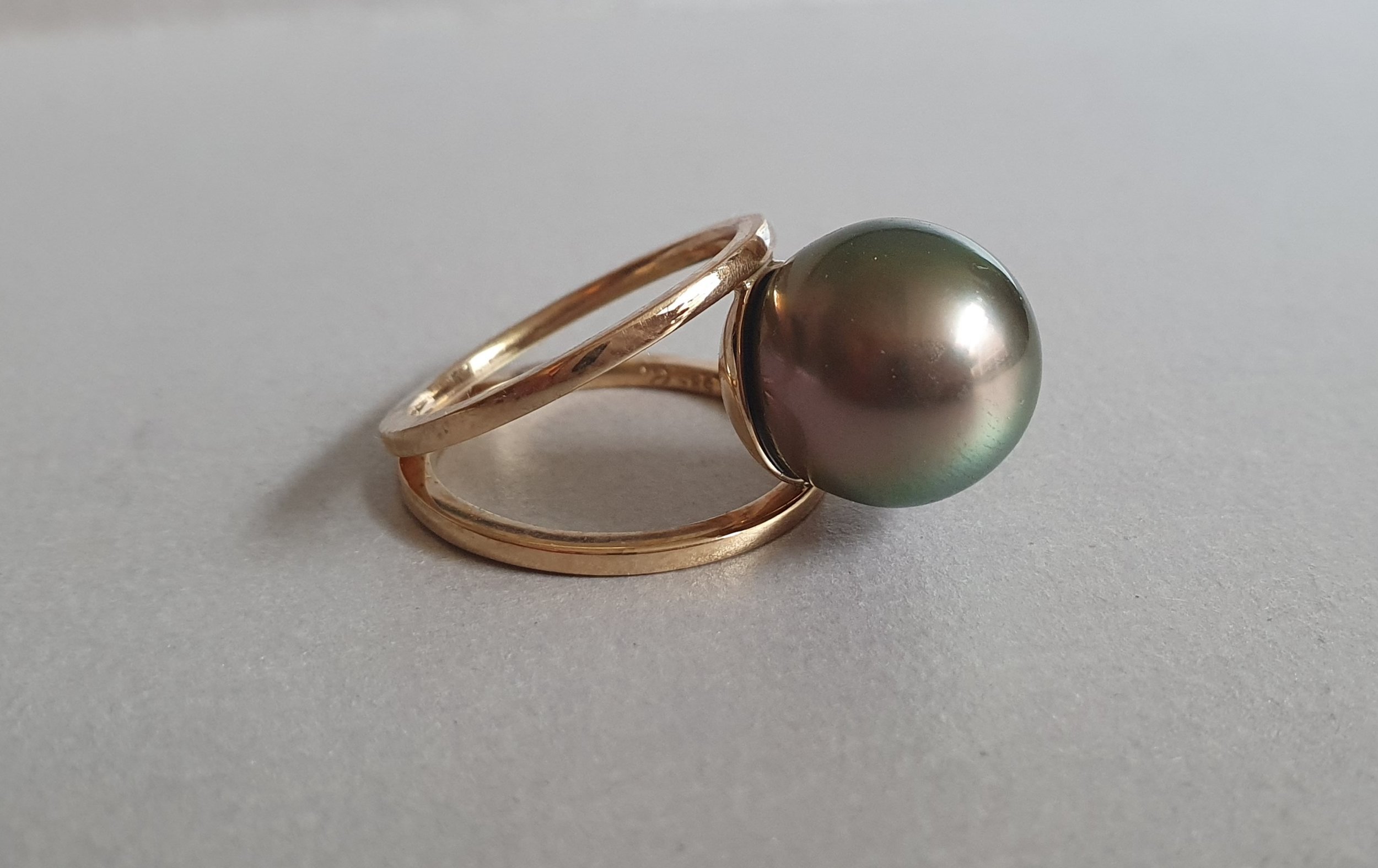 14k-rose-gold-double-row-tahitian-ring.jpeg