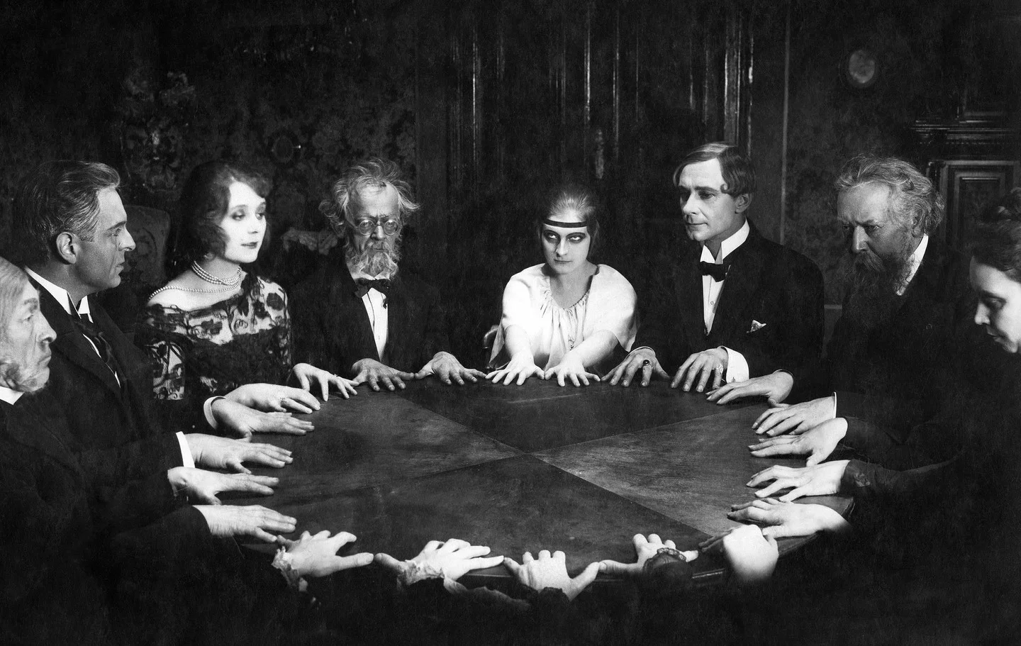 A traditional Victorian seance