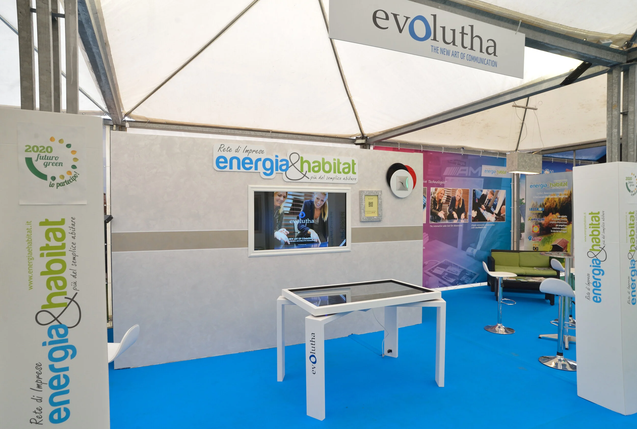 Stand Fieristico Evolutha ed Energia&amp;Habitat con Tavolo Multitouch X-TABLE 55", presso fiera EXPO Lugo, RA