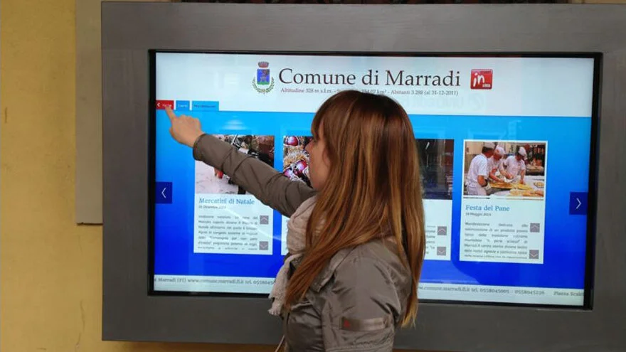 Bacheca Interattiva 55" Outdoor per il Comune di Marradi (FI)