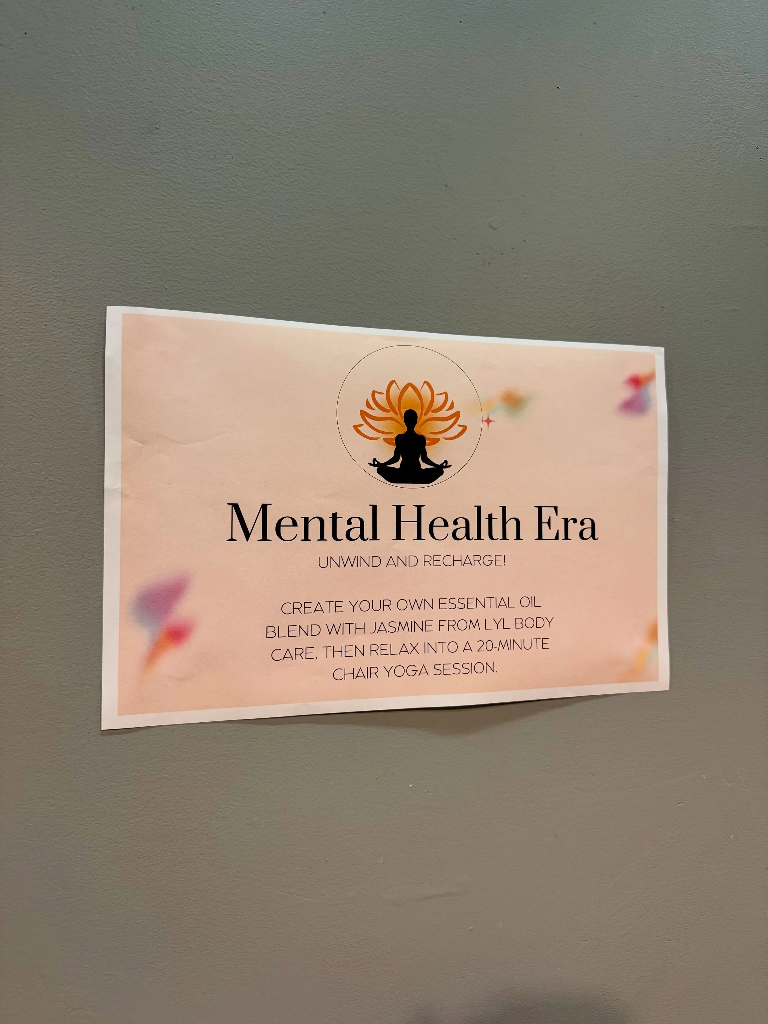 Grateful for a beautiful day with one of my favorite corporate clients. 💛✨

Thank you for trusting me to support your team through yoga and aromatherapy.

Wellness in the workplace is about reminding people that their well-being matters. 💛

#Corpor