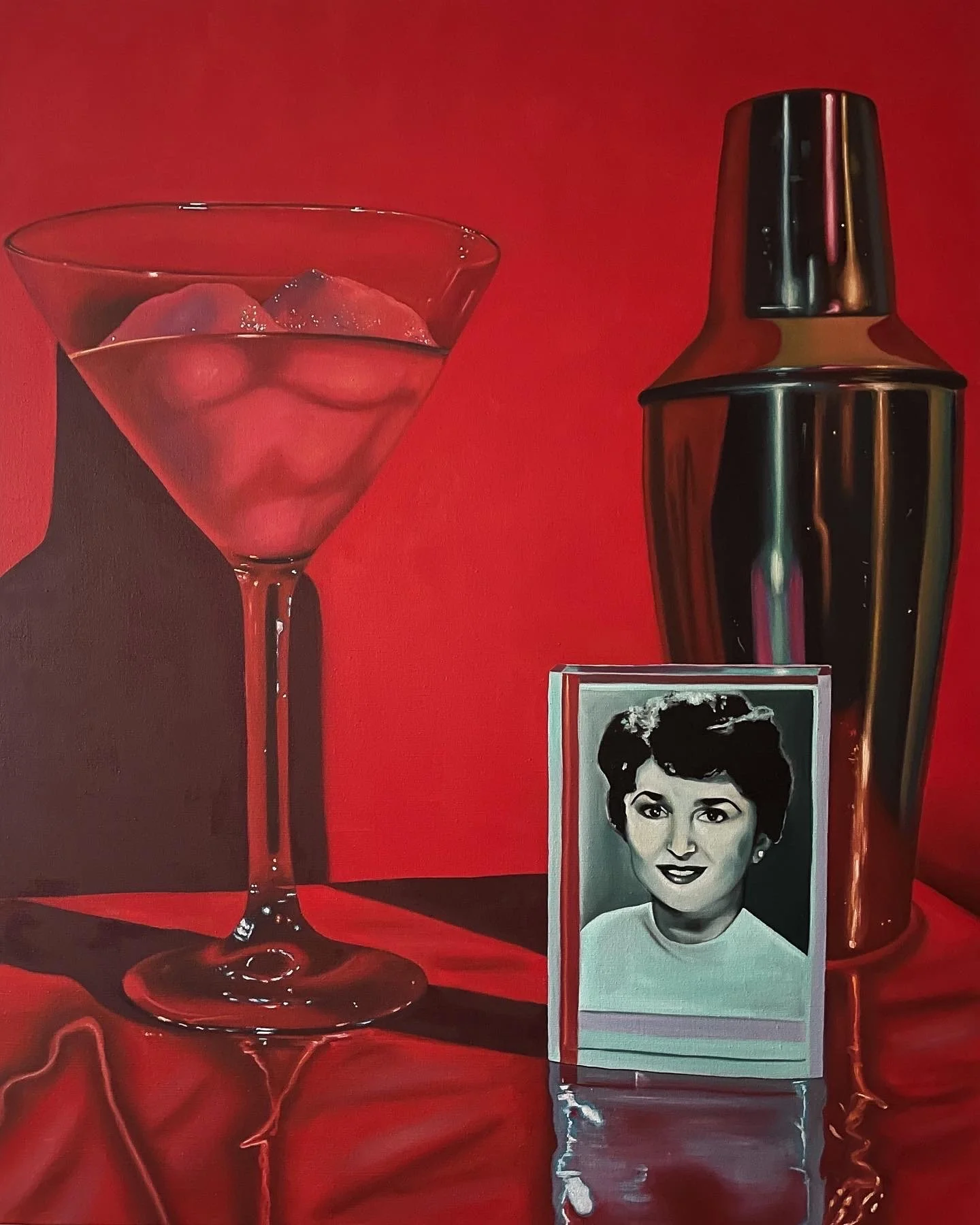 Grapefruit and Shaker 