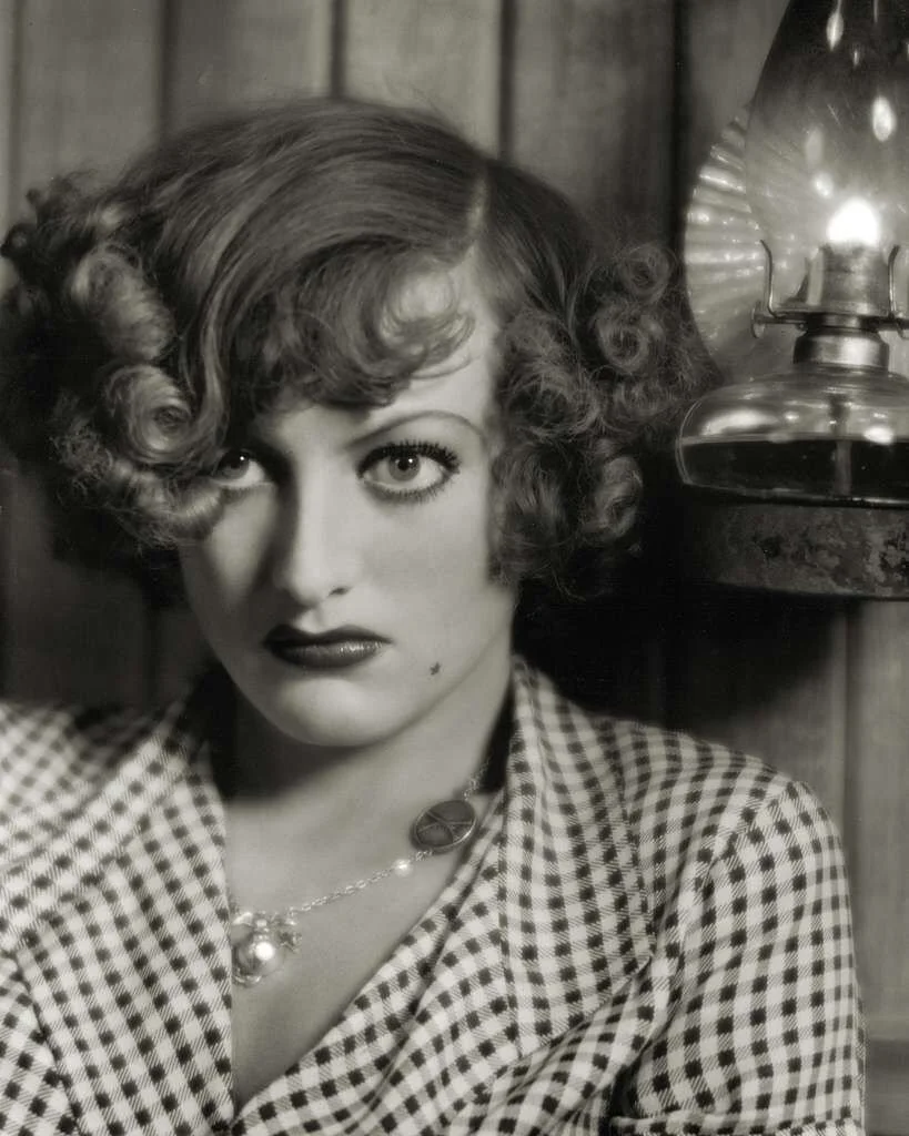 Joan Crawford in Rain (1932) publicity still.jpg