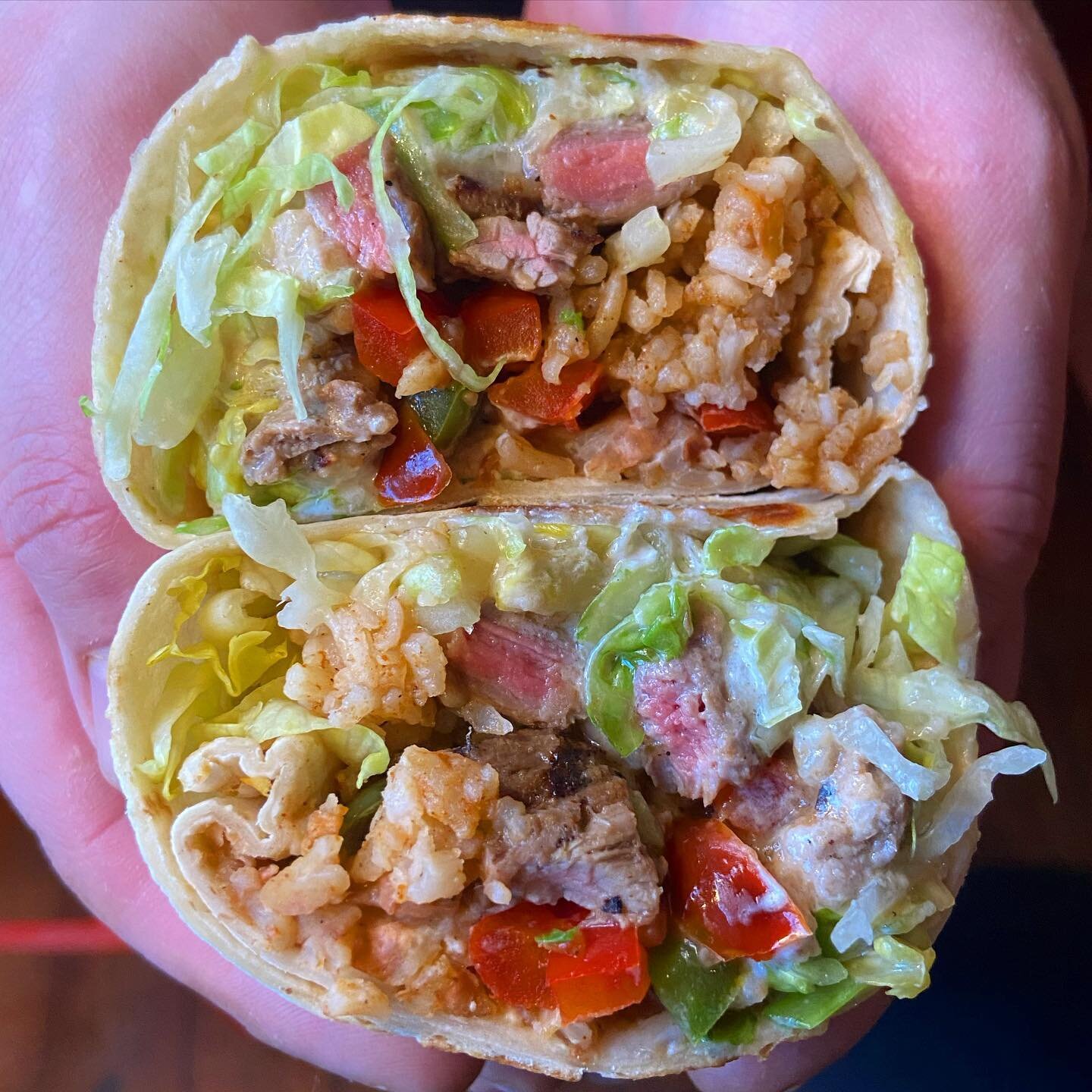 ** SOLD OUT** 🌯FEATURE BURRITO 🌯 

STEAK FAJITAS BURRITO
Grilled steak, sautéed peppers and onions, house hot sauce, sour cream, salsa, lettuce, mozzarella, rice and beans! 

The perfect combination of fajita and burrito. 😋

Available now as our 