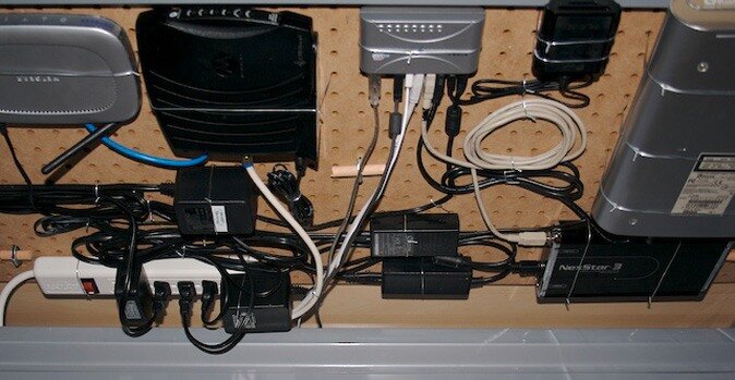 vangst Schots Reageren Cable Hiding — Tidy Haus Home Services