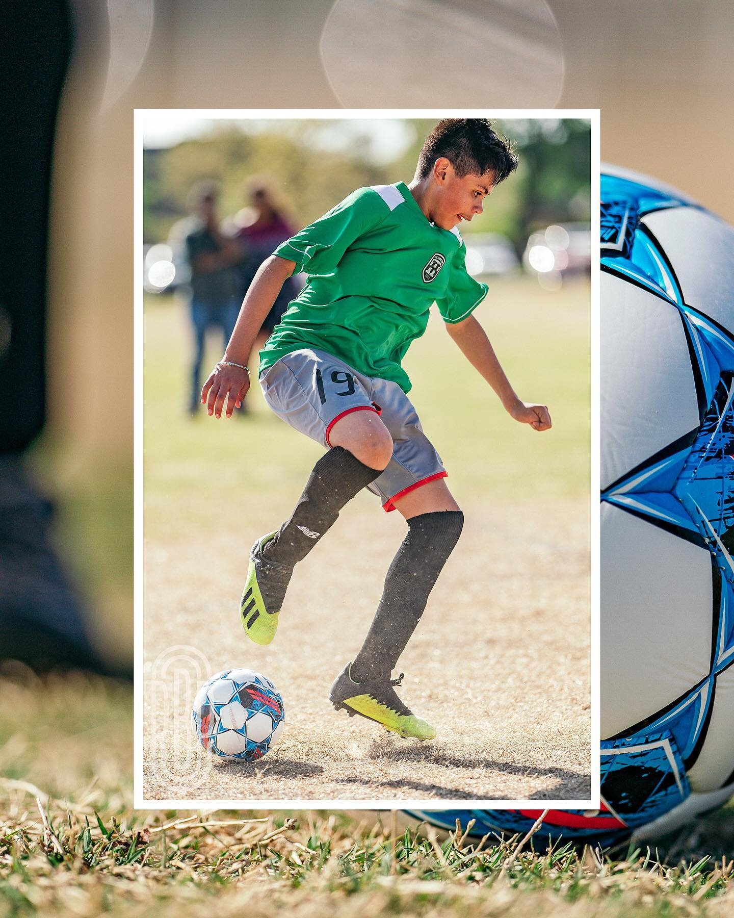 Some recent lifestyle branding work for @nwaupstartathletics 👏 These particular kiddos in the pics are on their FC Horizons team, which focuses on middle school aged kids.  I was never a soccer player, but to say I was wowed by these kids&rsquo; ski