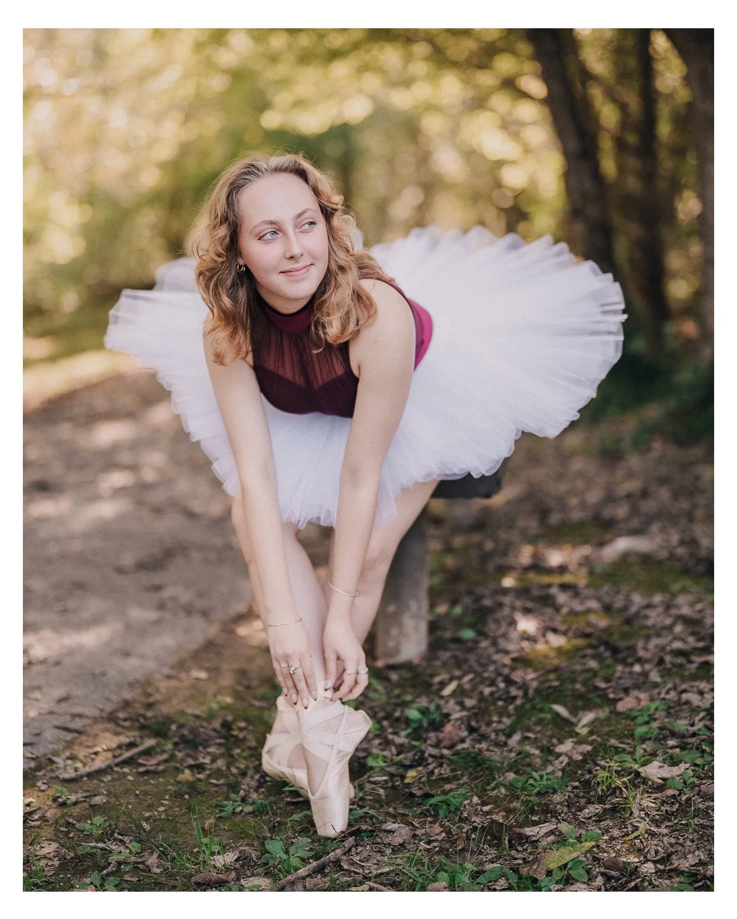 First senior post in a bit ✨
These are just a few favorites from Sophia&rsquo;s recent senior session &mdash; and this one was extra fun because she brought her passion for ballet into the mix. The contrast of her movement and grace against the rugge