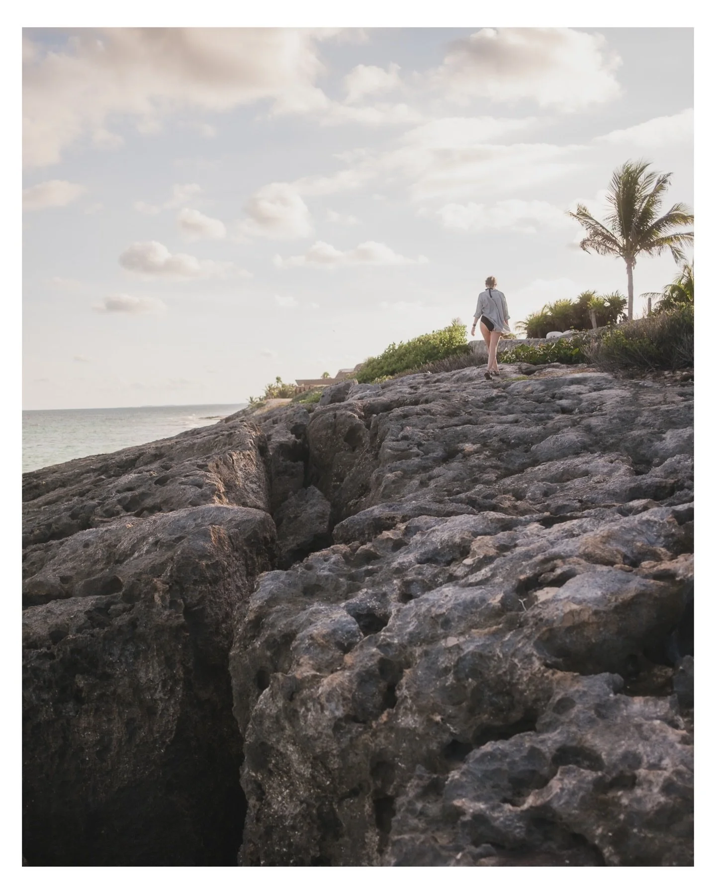 More from our recent vacay in Tulum ✨ Did a bit of exploring (swam in a nearby cenote that we had all to ourselves, stumbled upon an abandoned resort, did a bit of shopping) and of course found some more amazing food. 

#tulumphotography #nwaphotogra