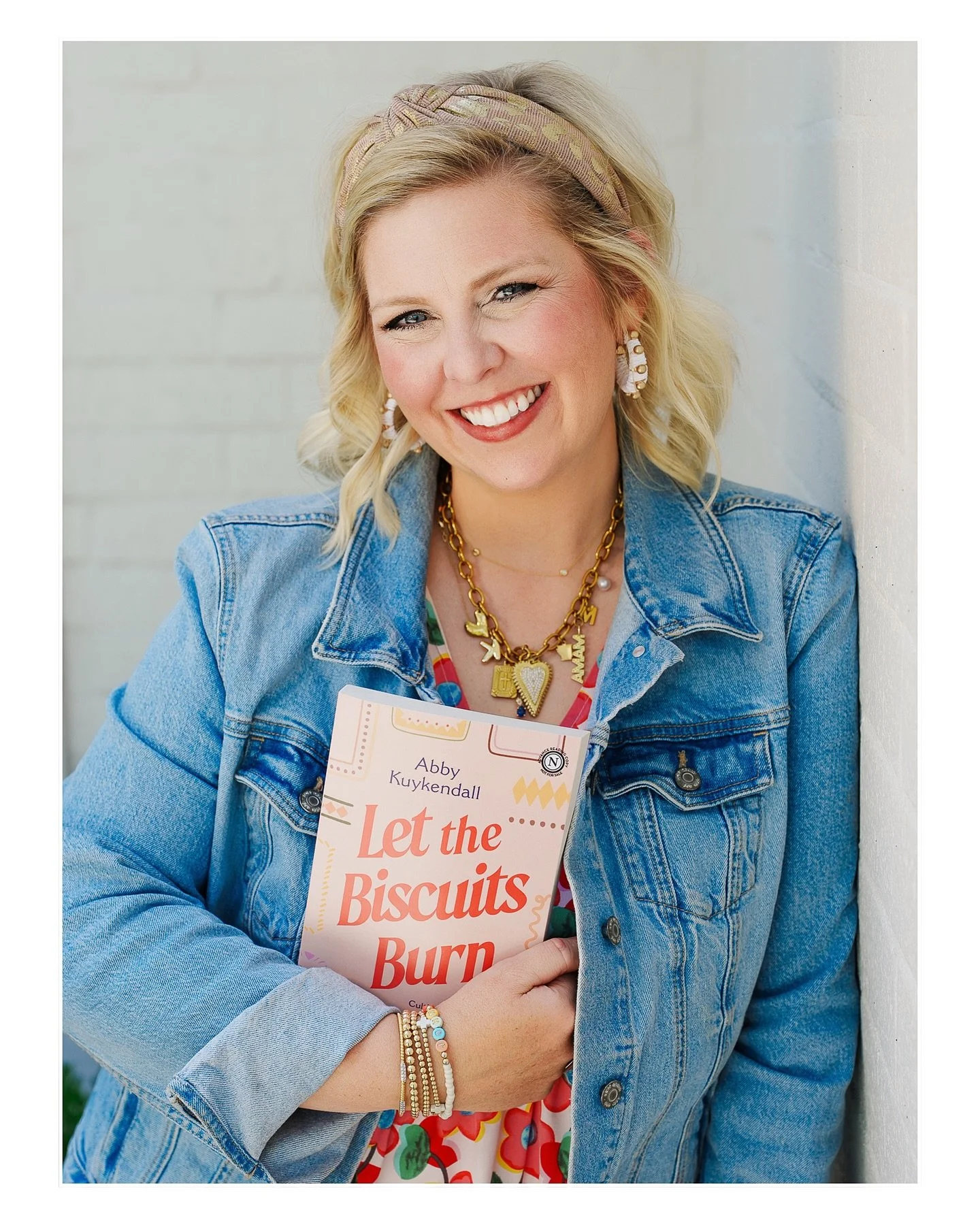 Personal branding, but make it human.

Personal branding isn&rsquo;t about pretending to be someone you&rsquo;re not.

It&rsquo;s about helping people look like themselves &mdash; on a really good day &mdash; and creating images they can actually use