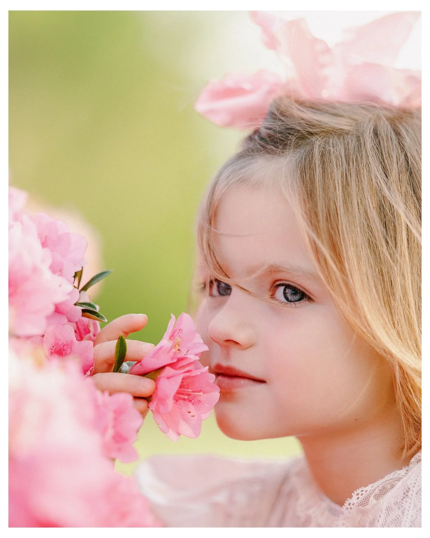 Some snaps of our little niece at the Passover Seder event we attended this week ✨ She&rsquo;s so sweet 🥹 Also, worth flipping to the end for her cousin&rsquo;s go-to modeling pose 😆 

.
.
.
.
.
#childportraits #familyphotography #documentyourlife 