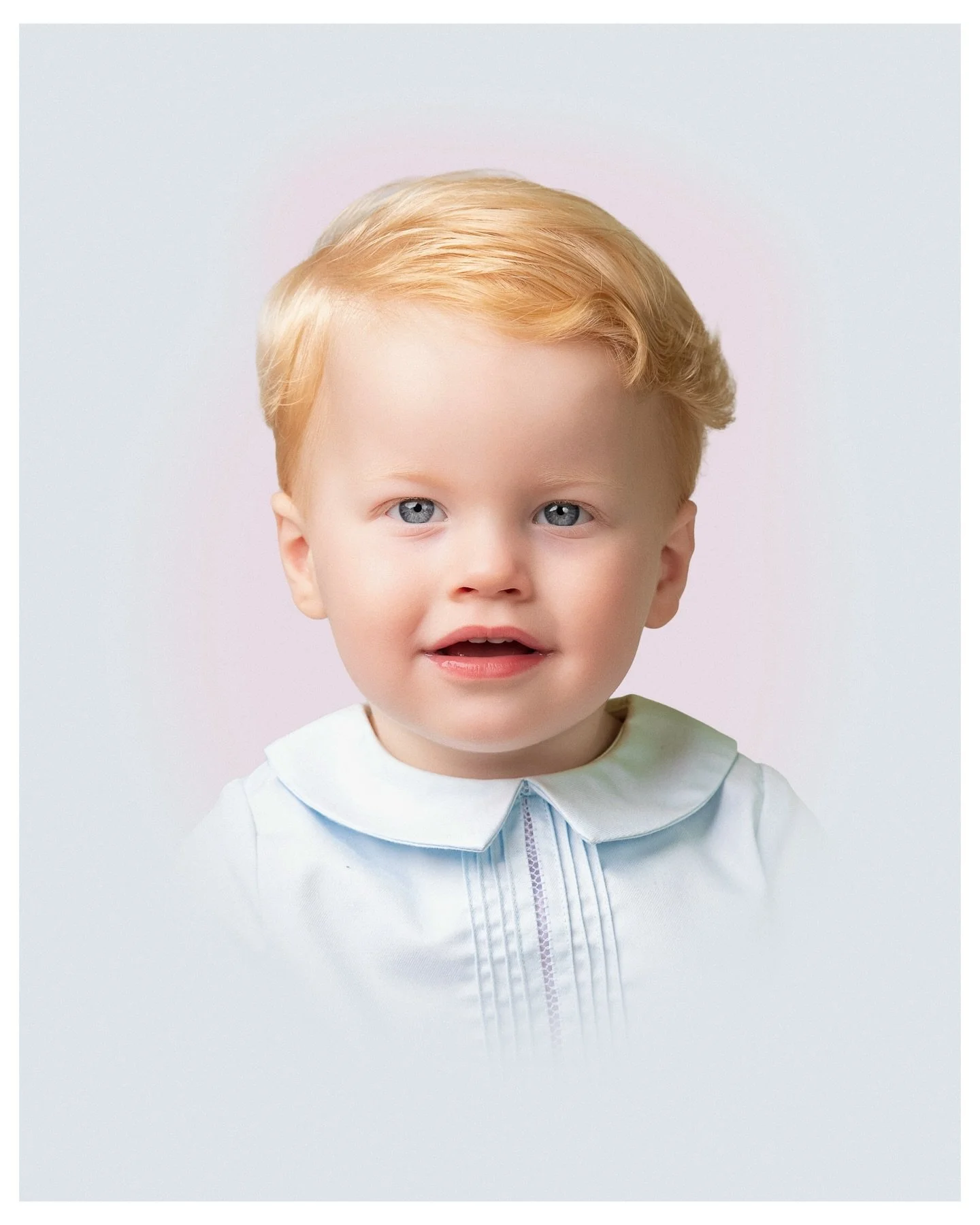 Sibling heirlooms ✨ From last week&rsquo;s All-in-One Portrait Minis.

.
.
.
.
.
#heirloomportraits #childportraits #nwaphotographer #bentonvillephotographer #nwarkansas