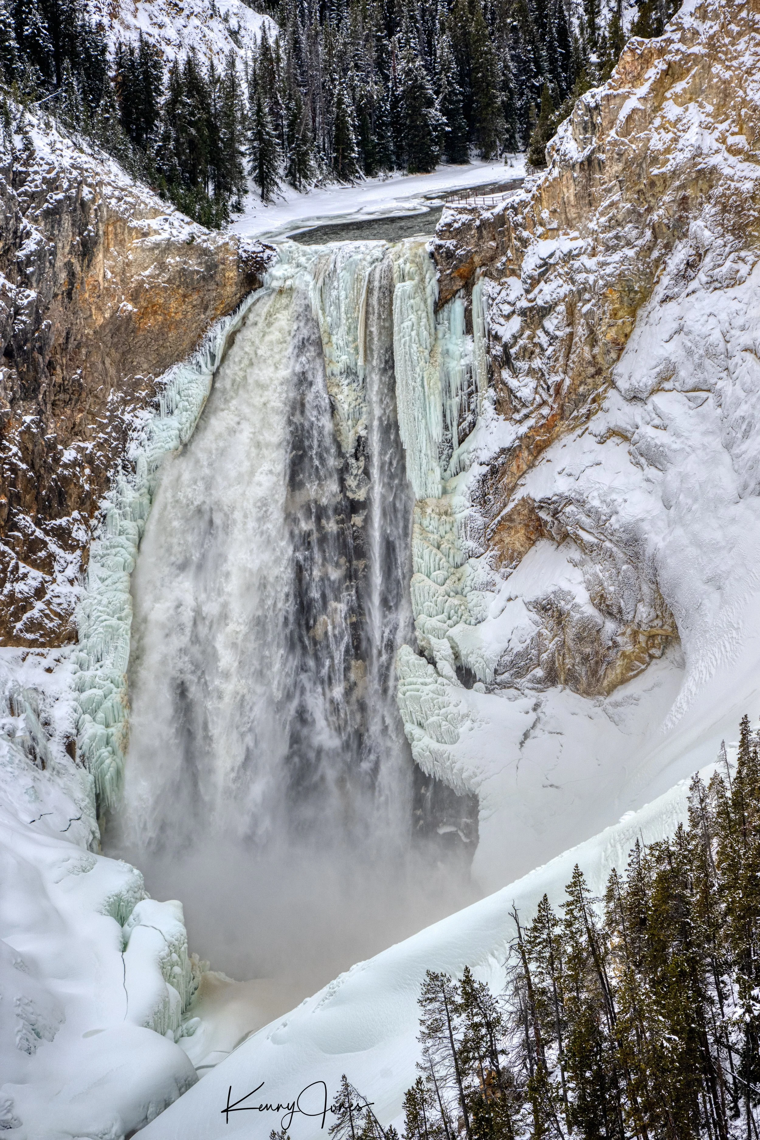 DZ9_3015-Edit copy.jpg