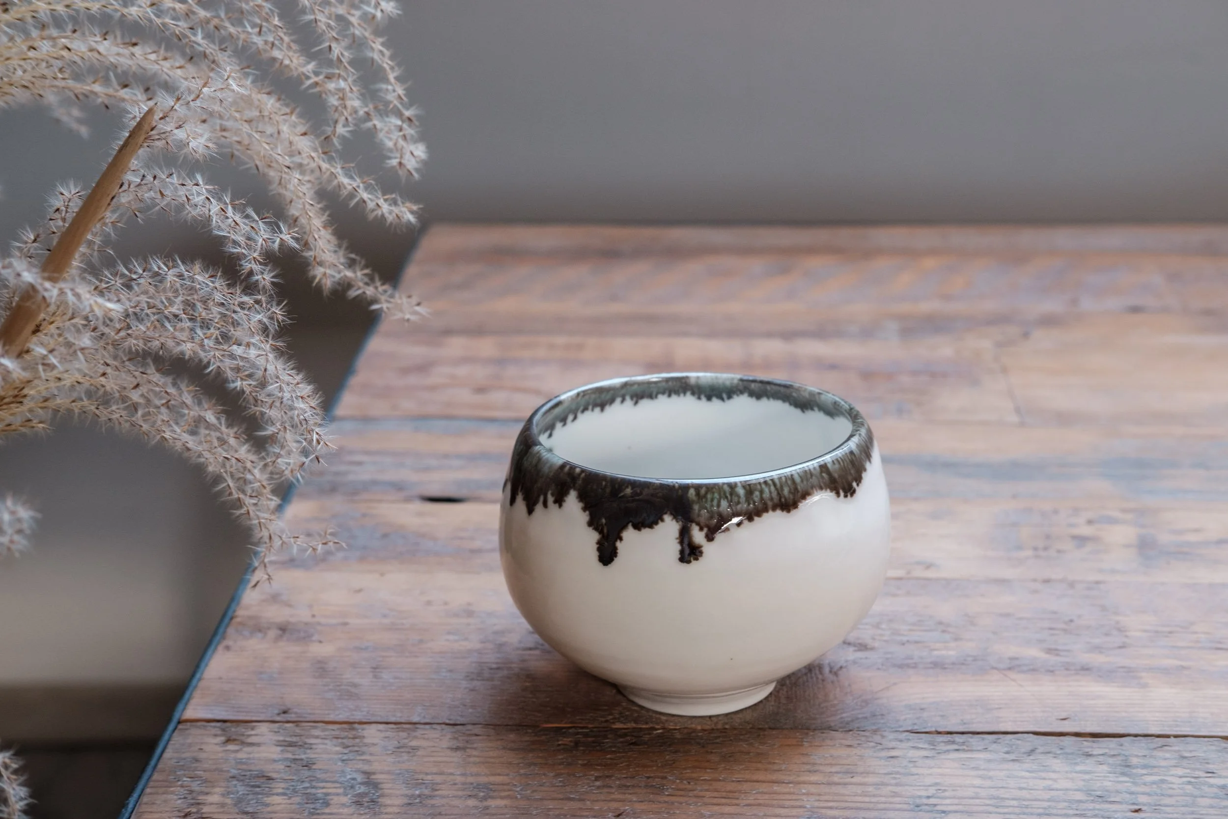 ALWAYS PERFECT GLOSSY + BRONZE (on porcelain)