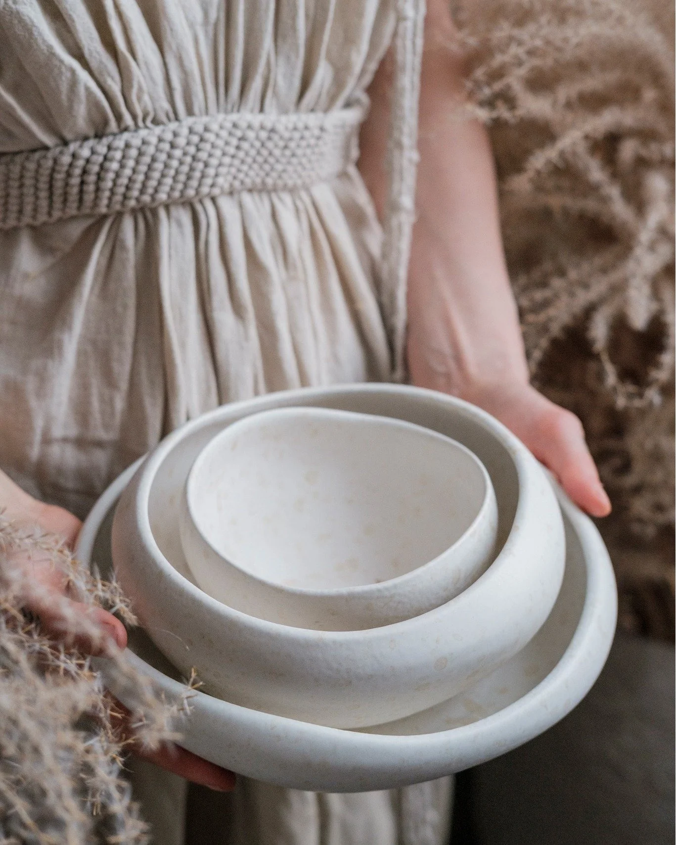 YUTORI Collection coming soon
What does YUTORI mean?
YUTORI is a Japanese noun denoting a sense of well-being in daily life.
It translates as “spaciousness” or “room to breathe.”
The concept goes beyond just physical space,