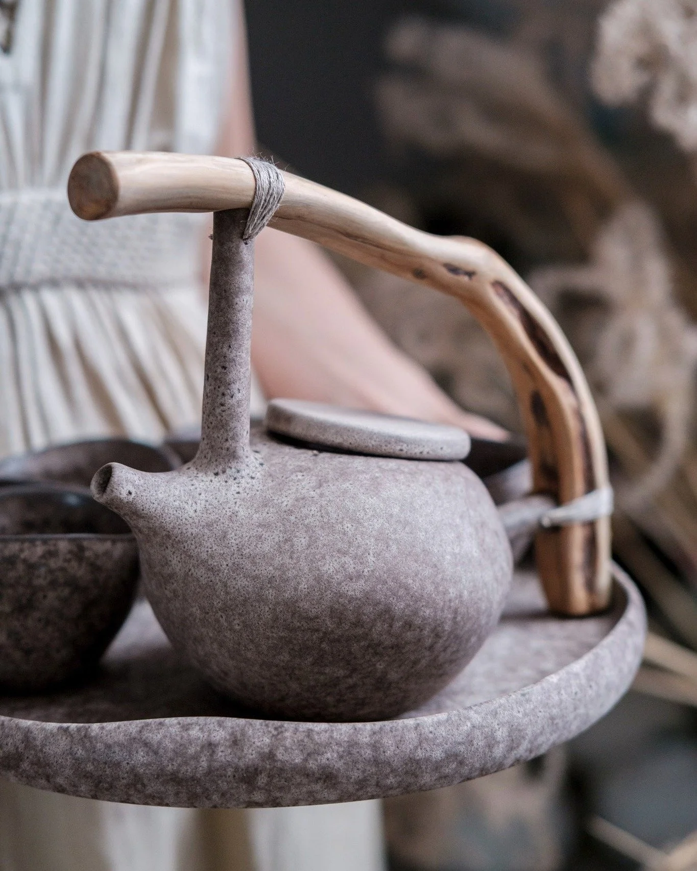 Yutori teapot has joined the Collection :)

How I walked 3 hours through Baltic Sea to reach Vilsandi Island and find this Juniper wood handle is a story of its own. I had this vision of meeting my soon to be husband there...which didn't happen since