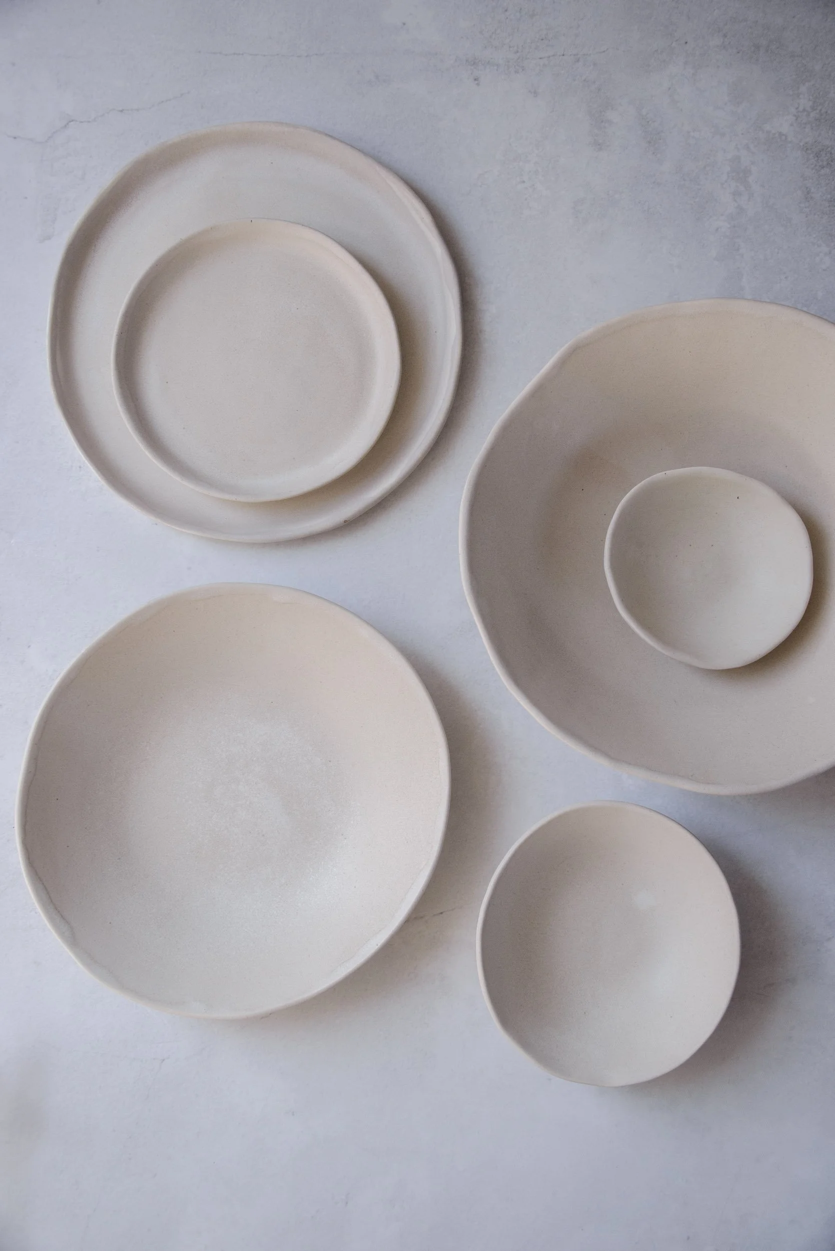 Slab-rolled dinnerware