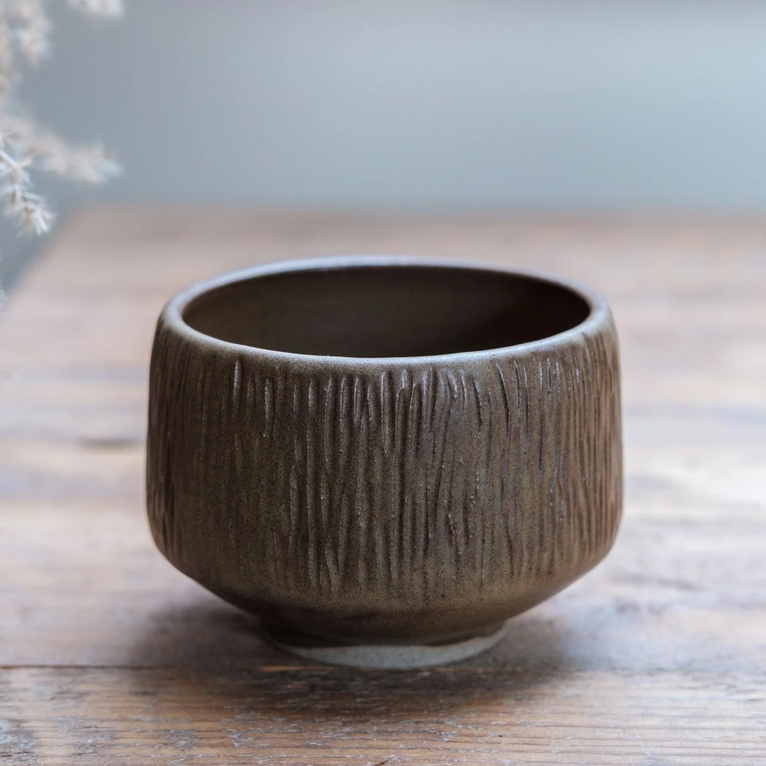 BROWN MATTE  (on grey stoneware)