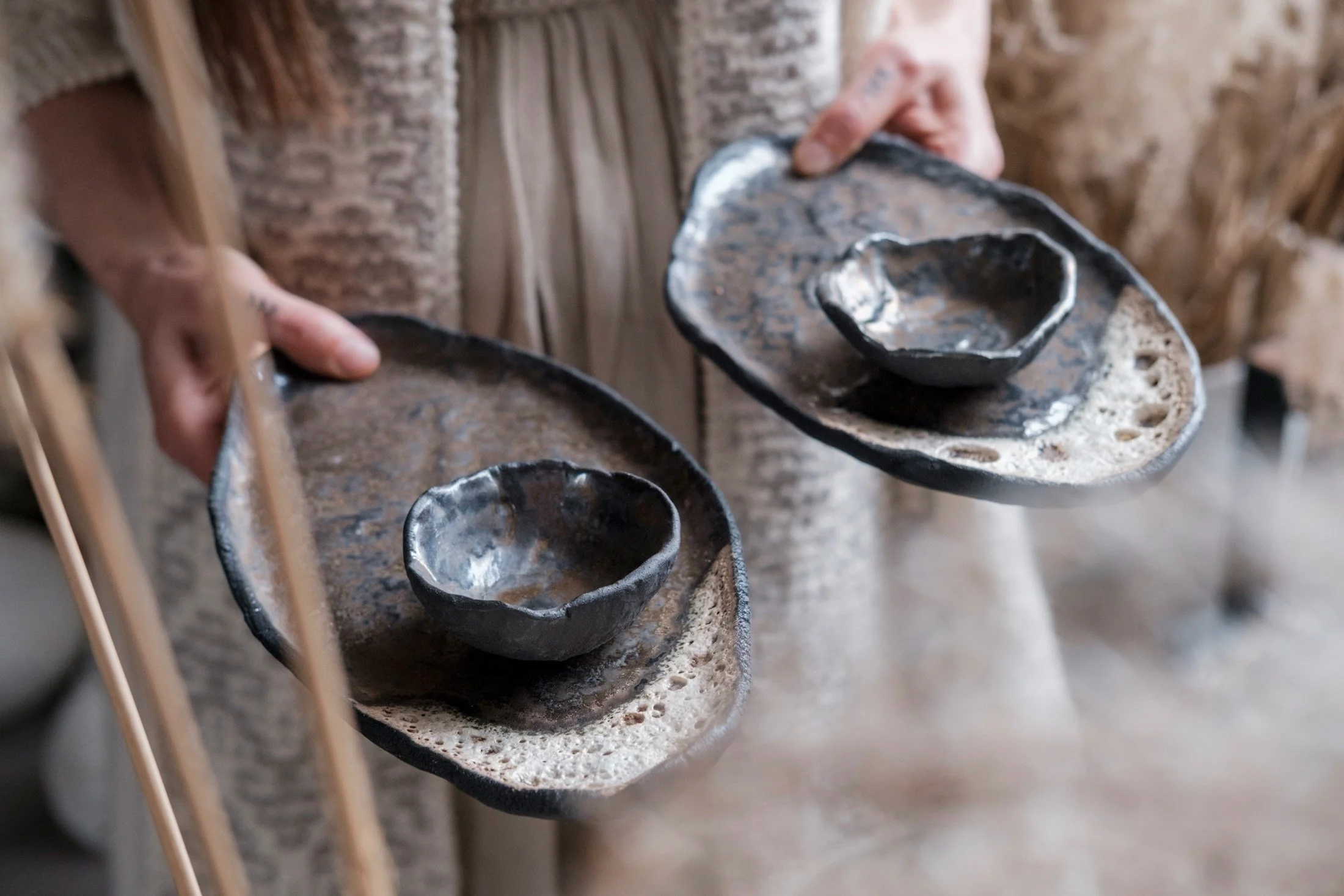 Sushi set - Wabi-Sabi bronze/volcanic rock