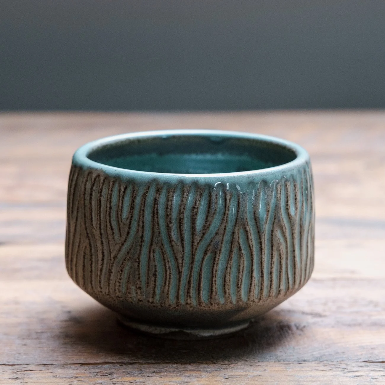 TURQUOISE SNOW (on grey stoneware)