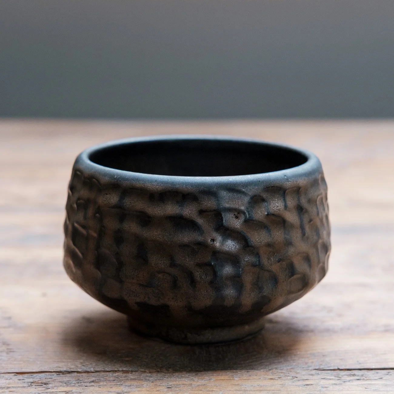CHARCOAL (on grey stoneware)