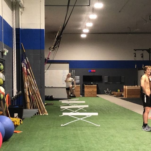 SDVC had a great session from their 3-4step today! We are working on setting up the run and moving our hands and jumping over the bend... Our lead up drills from the grass, sand and slide box are paying off! Everyone left practice with a huge smile..