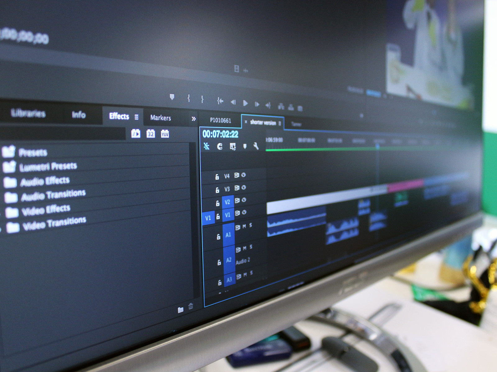 video-editing-software-hero-02.jpg