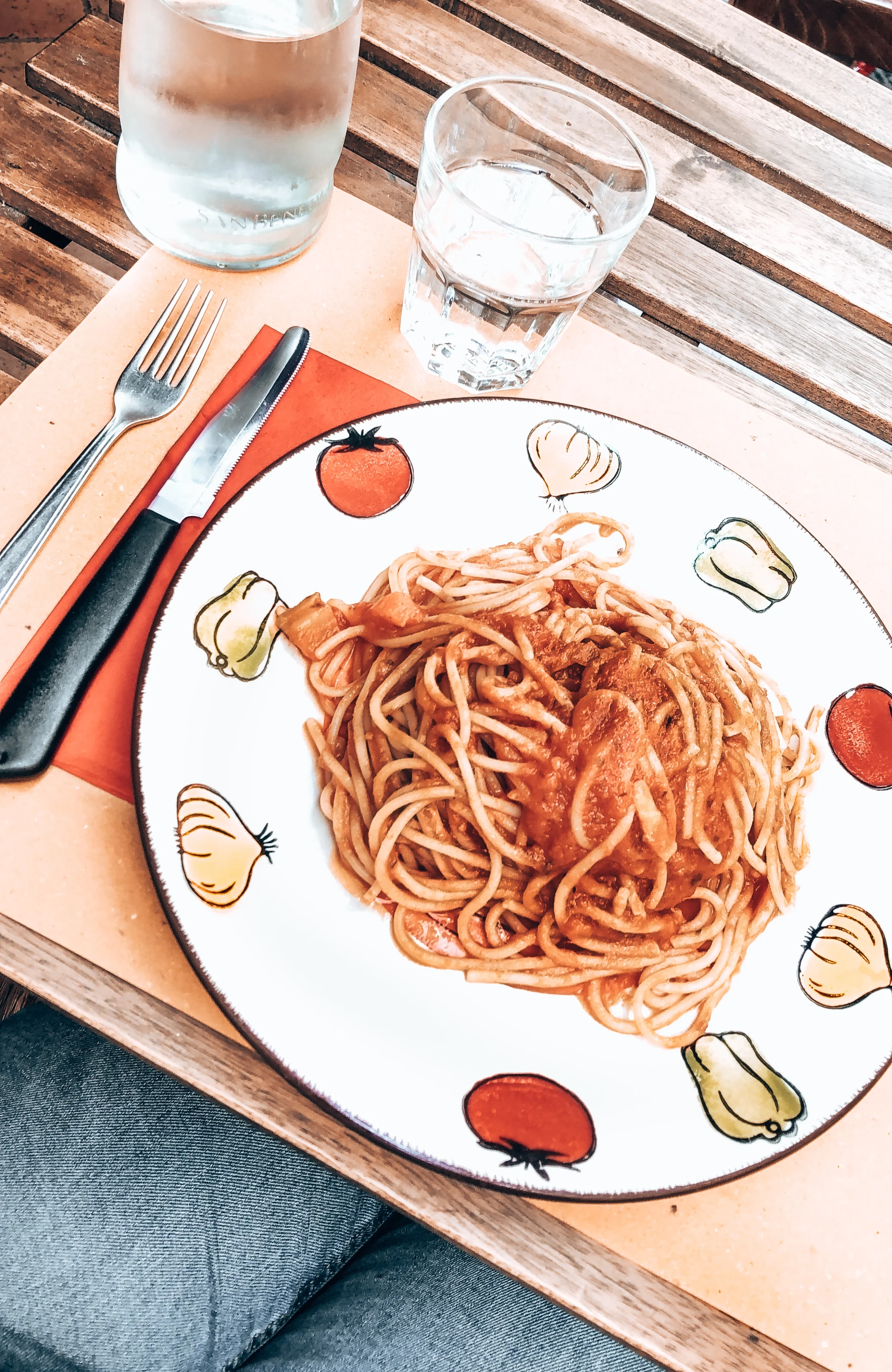 The random restaurant I stumbled upon that had the tastiest spaghetti and lots of great outdoor seating!