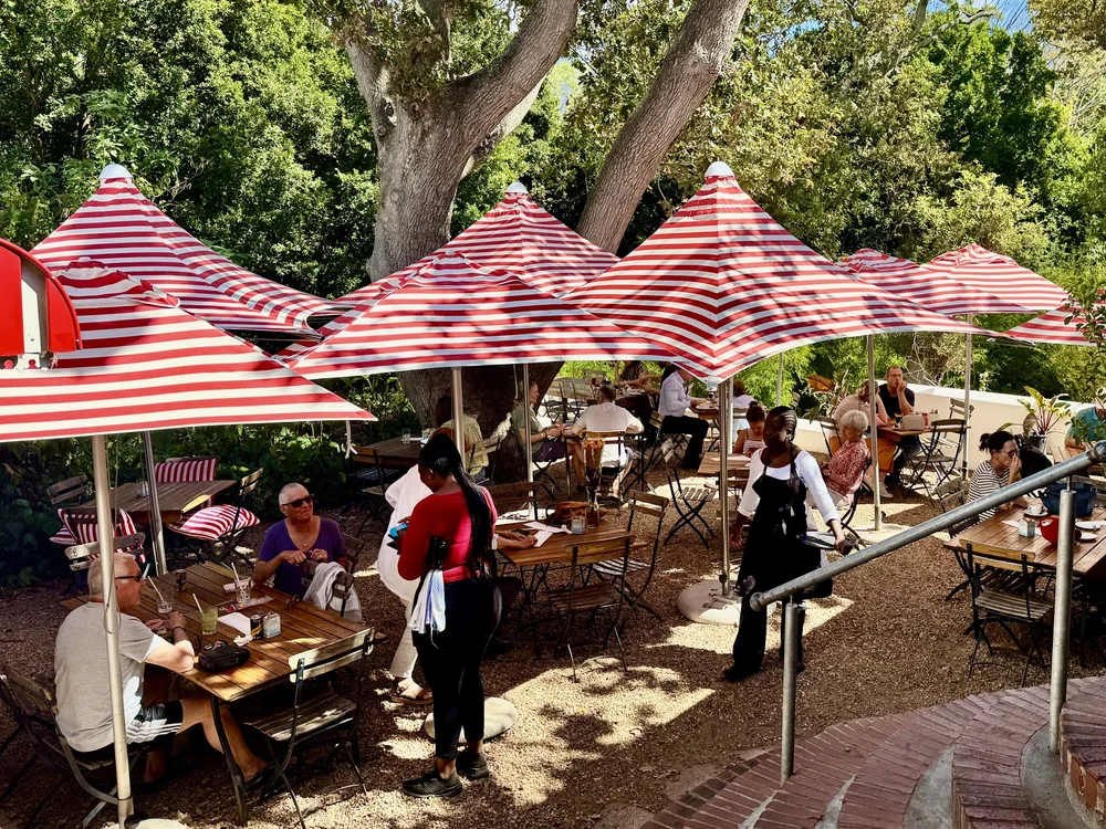 Outdoor patio at Chardonnay Deli