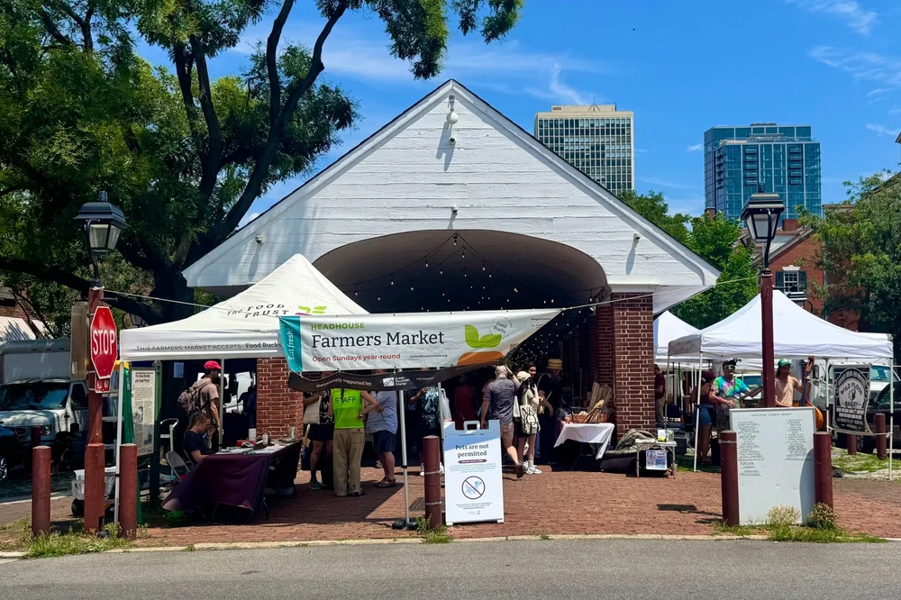 Headhouse Farmers Market 