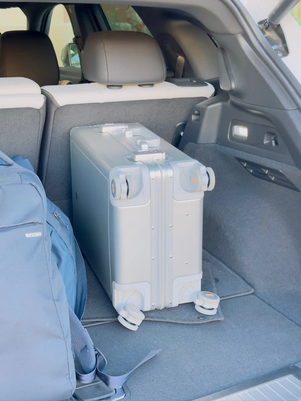 LEVEL8 Gibraltar Aluminum Carry-On 20"