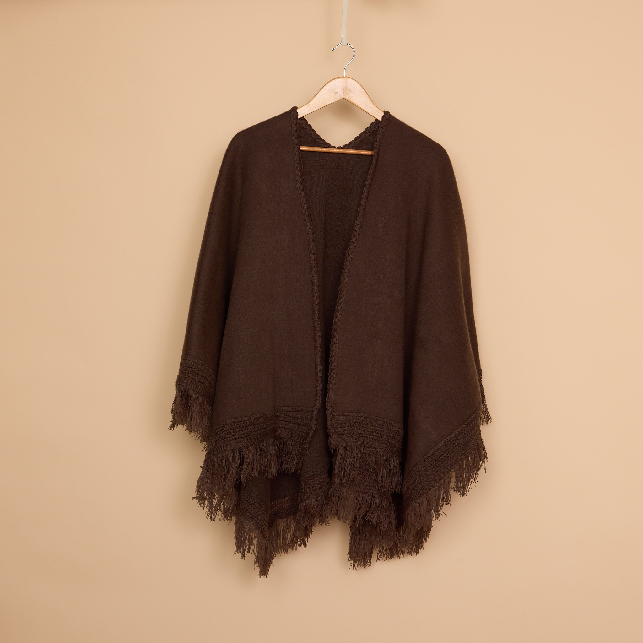 20260205_Ecuadorian-Poncho_0003_espresso.jpg