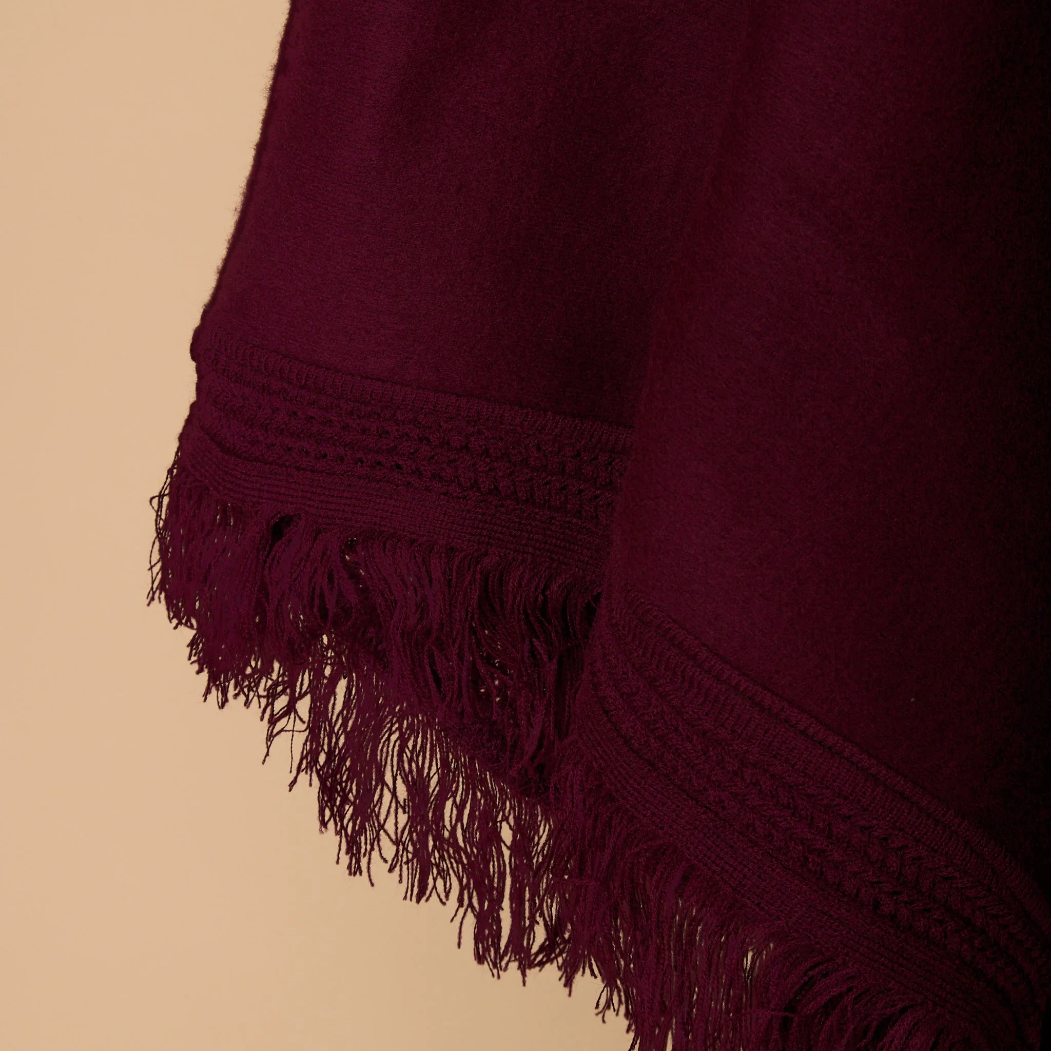 20260205_Ecuadorian-Poncho_0048_burgundy.jpg